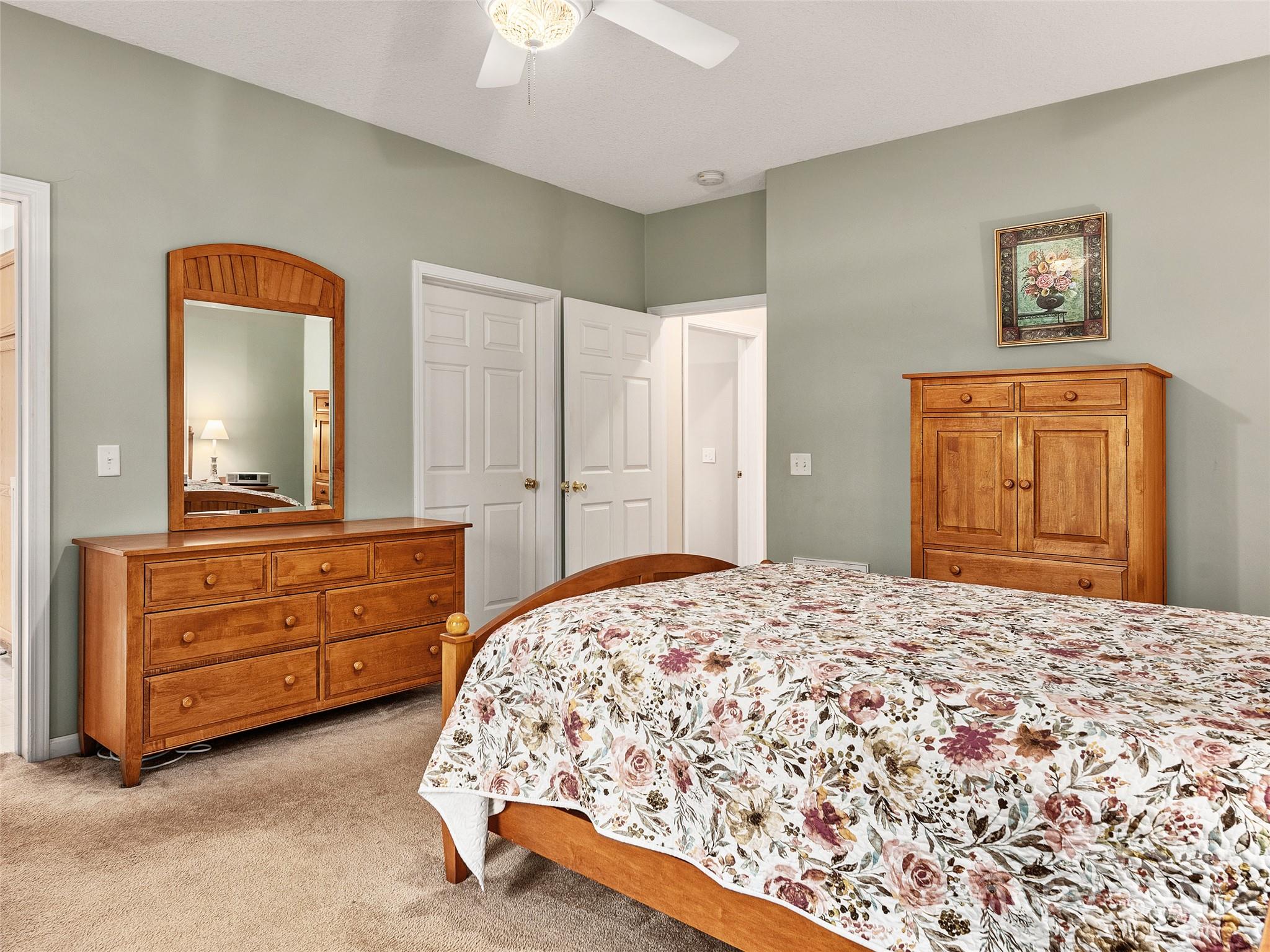 345 Ravenwood Lane