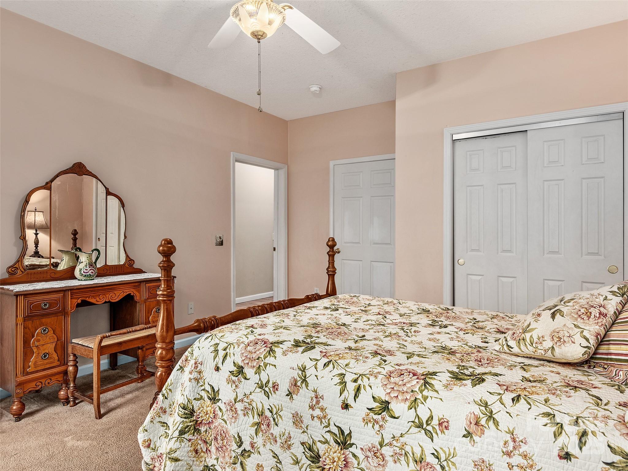 345 Ravenwood Lane