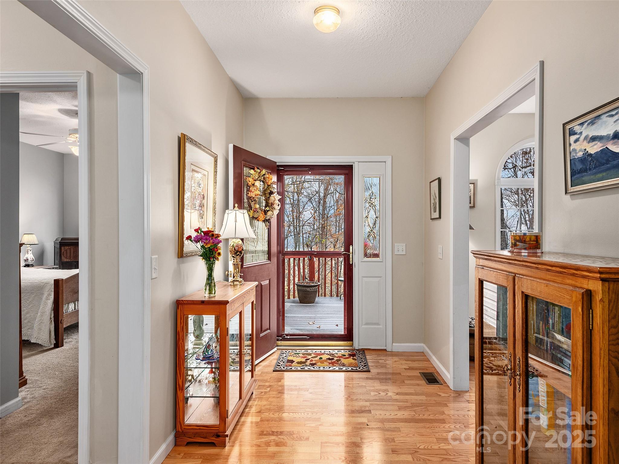 345 Ravenwood Lane
