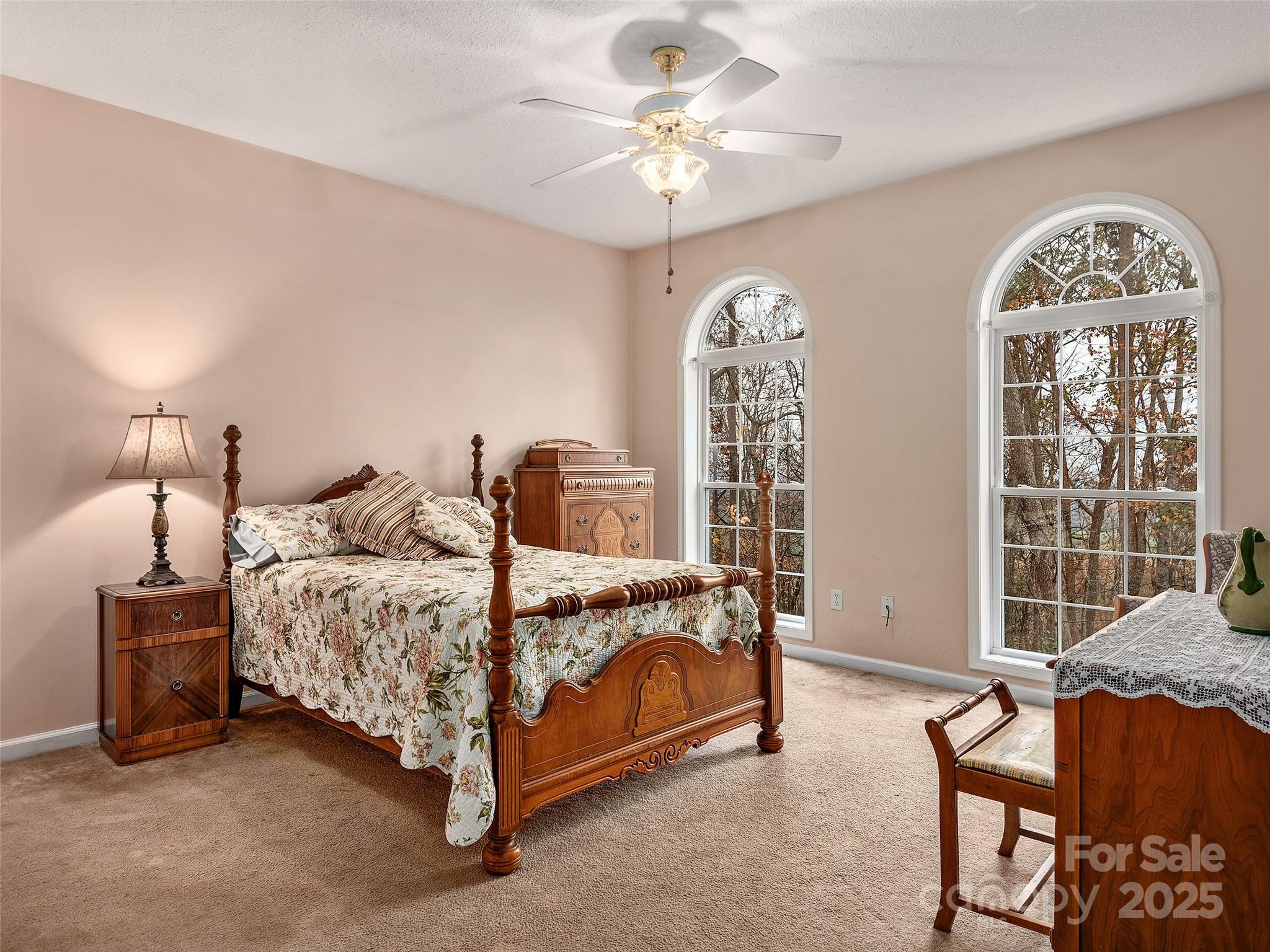 345 Ravenwood Lane