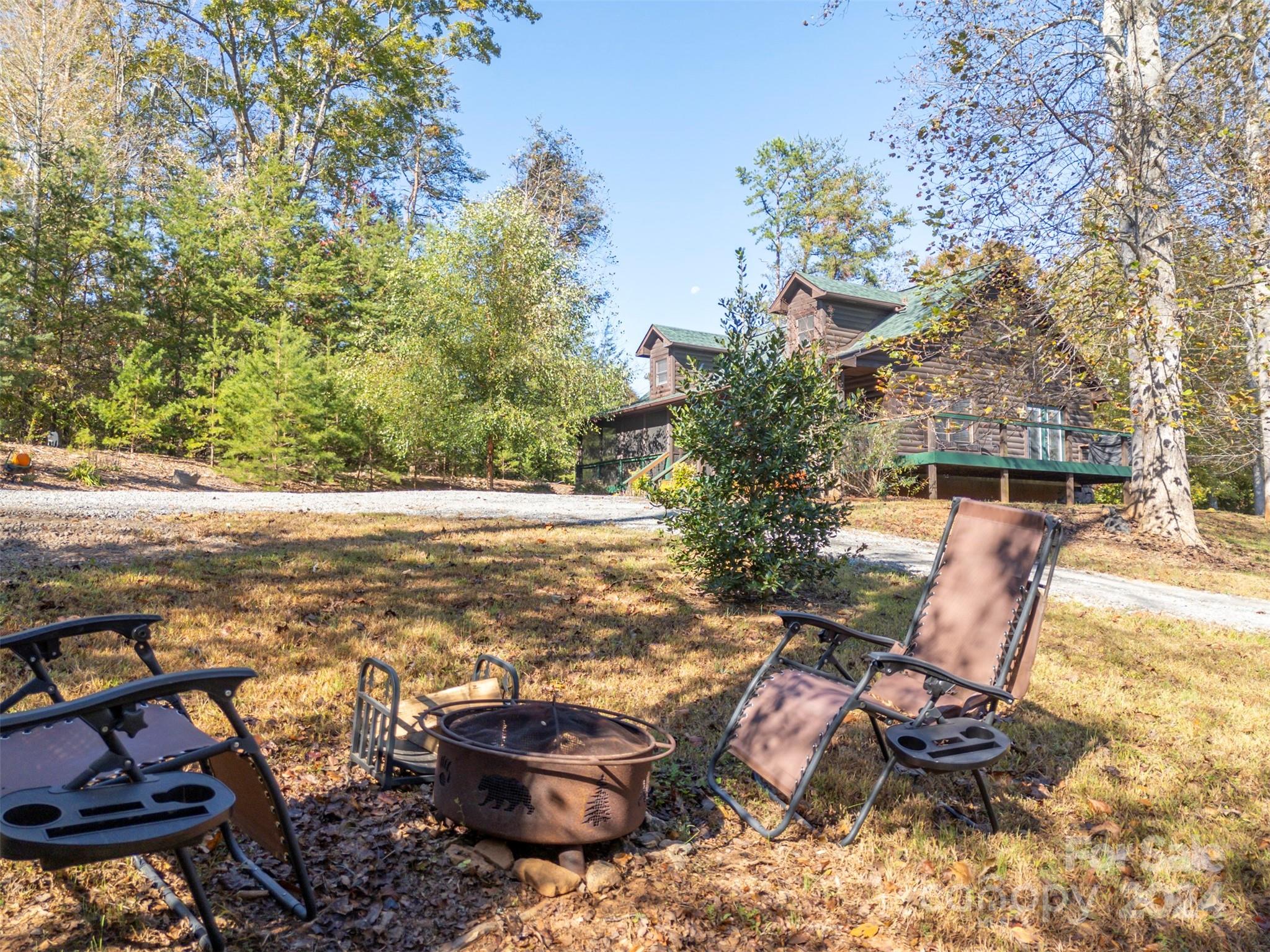 1261 Clearwater Parkway