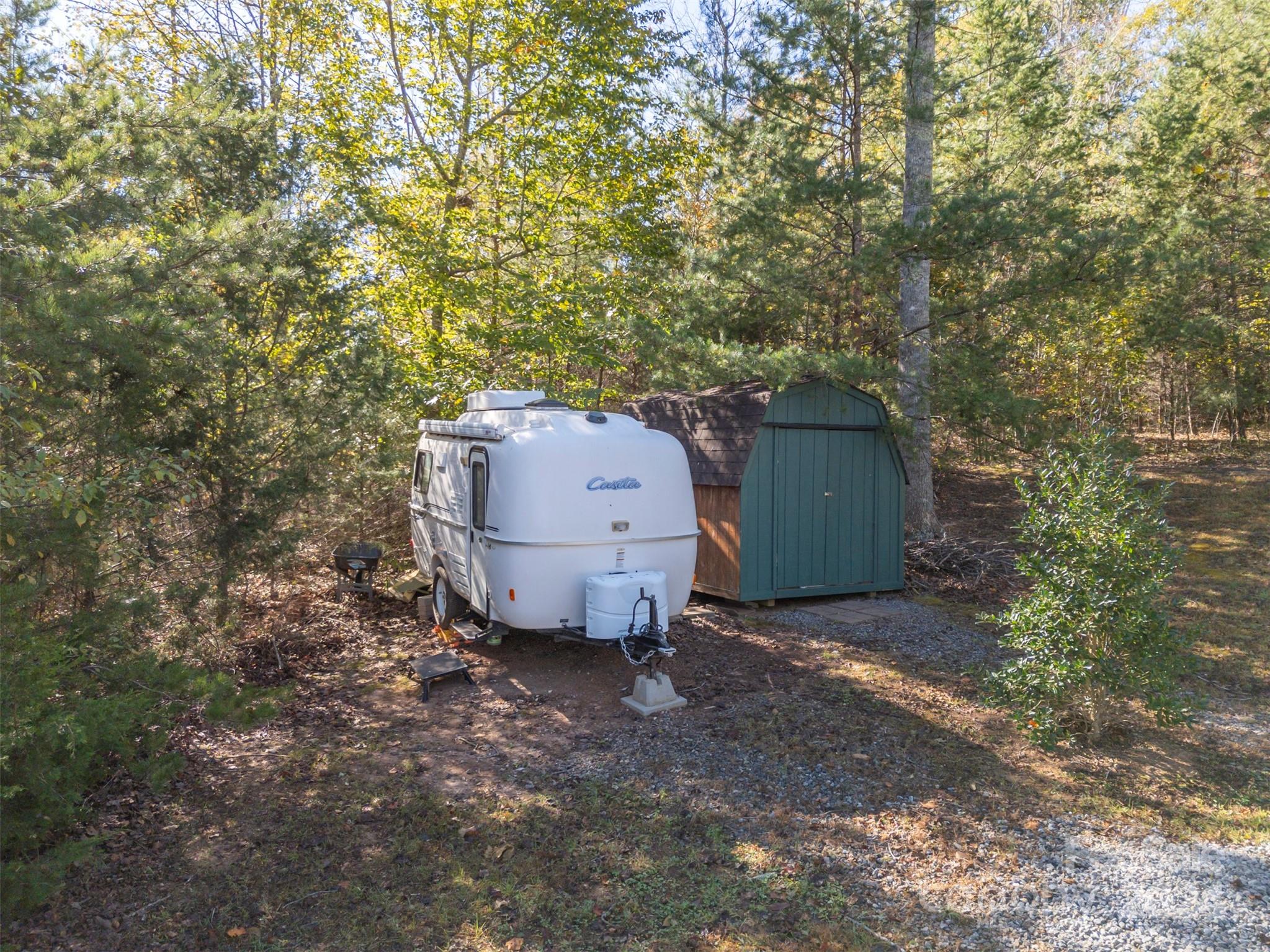 1261 Clearwater Parkway