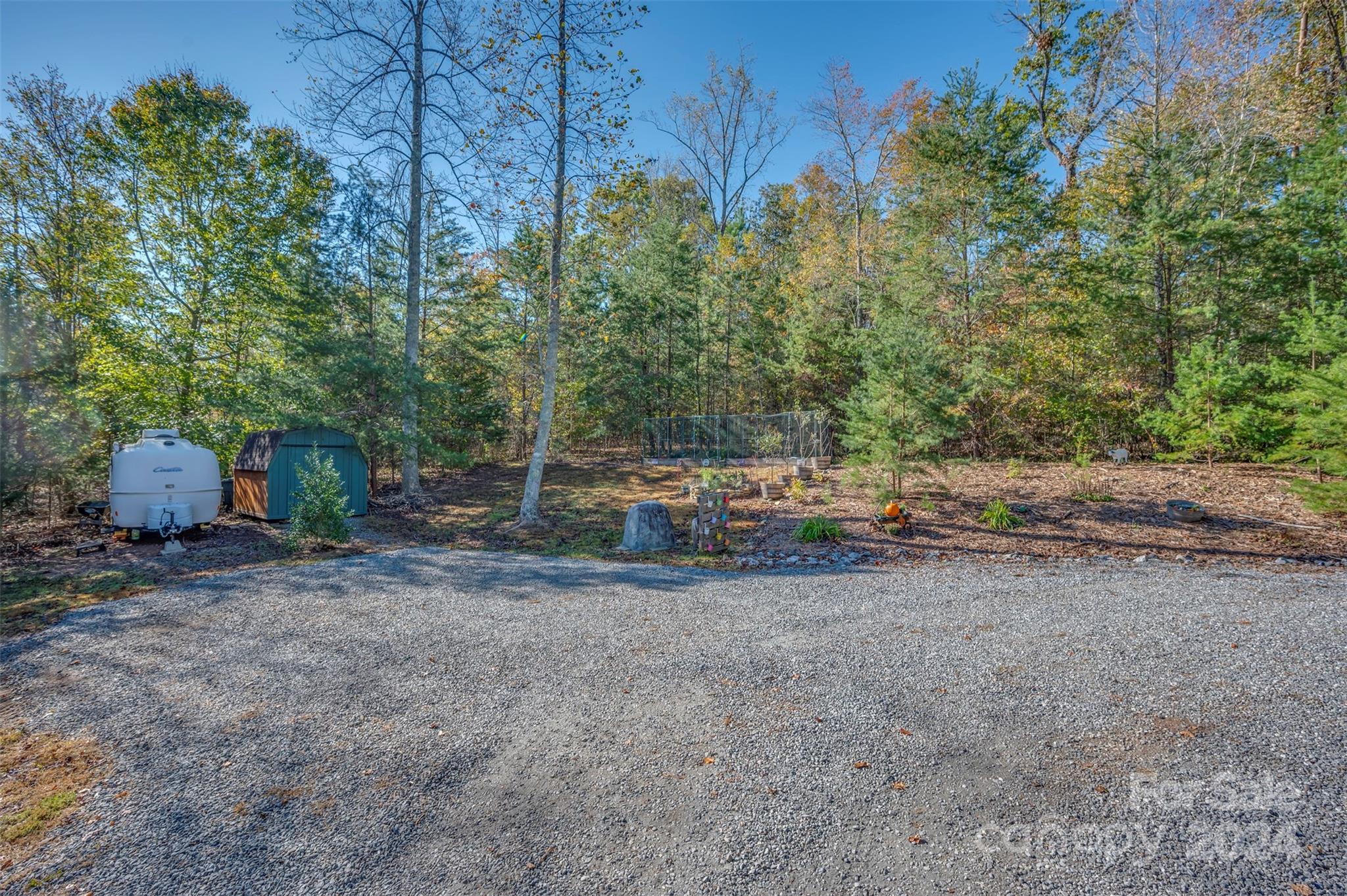 1261 Clearwater Parkway