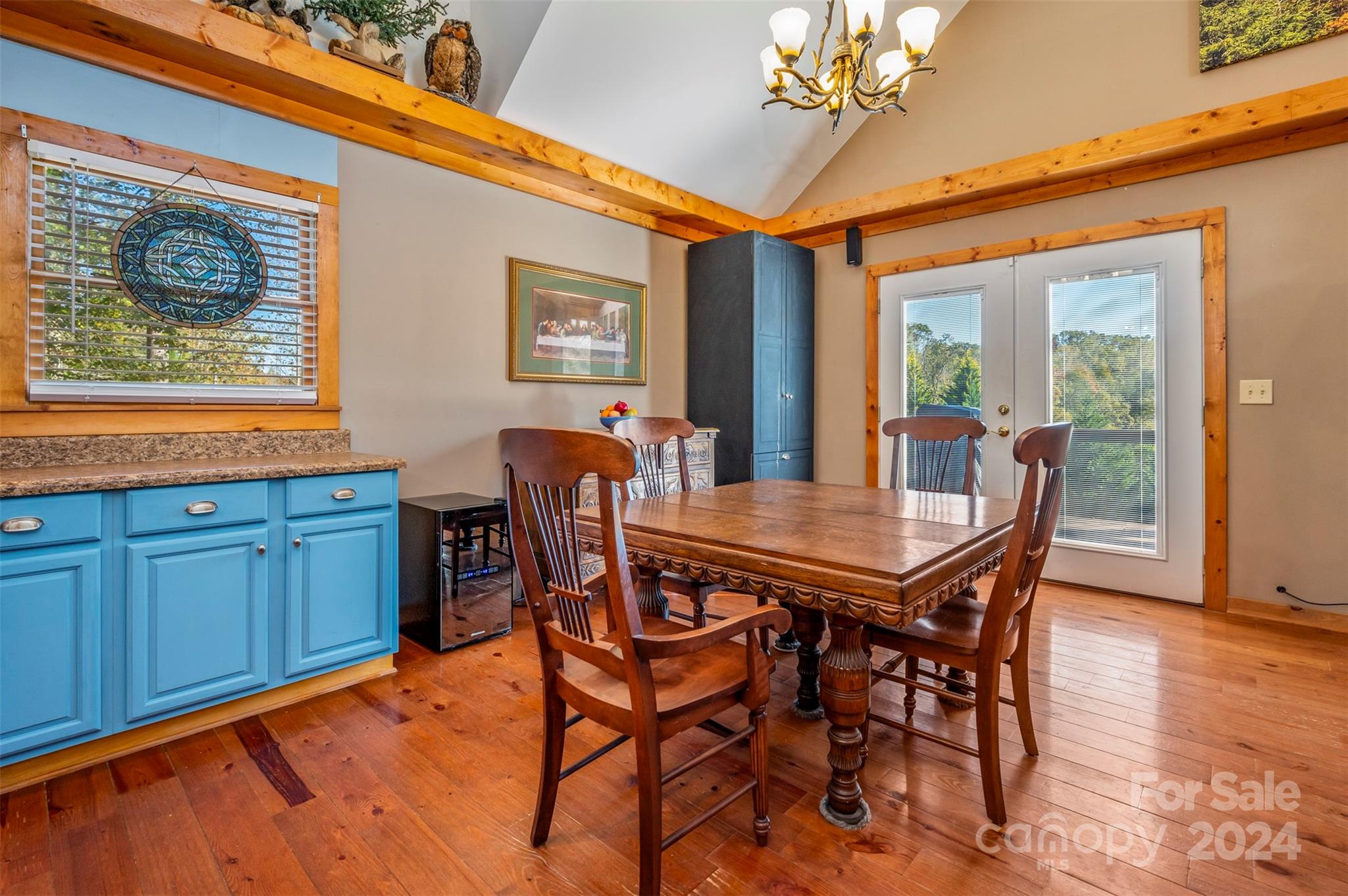 1261 Clearwater Parkway