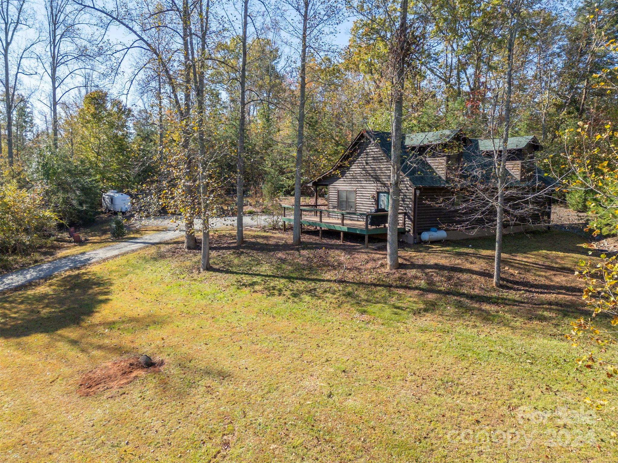 1261 Clearwater Parkway