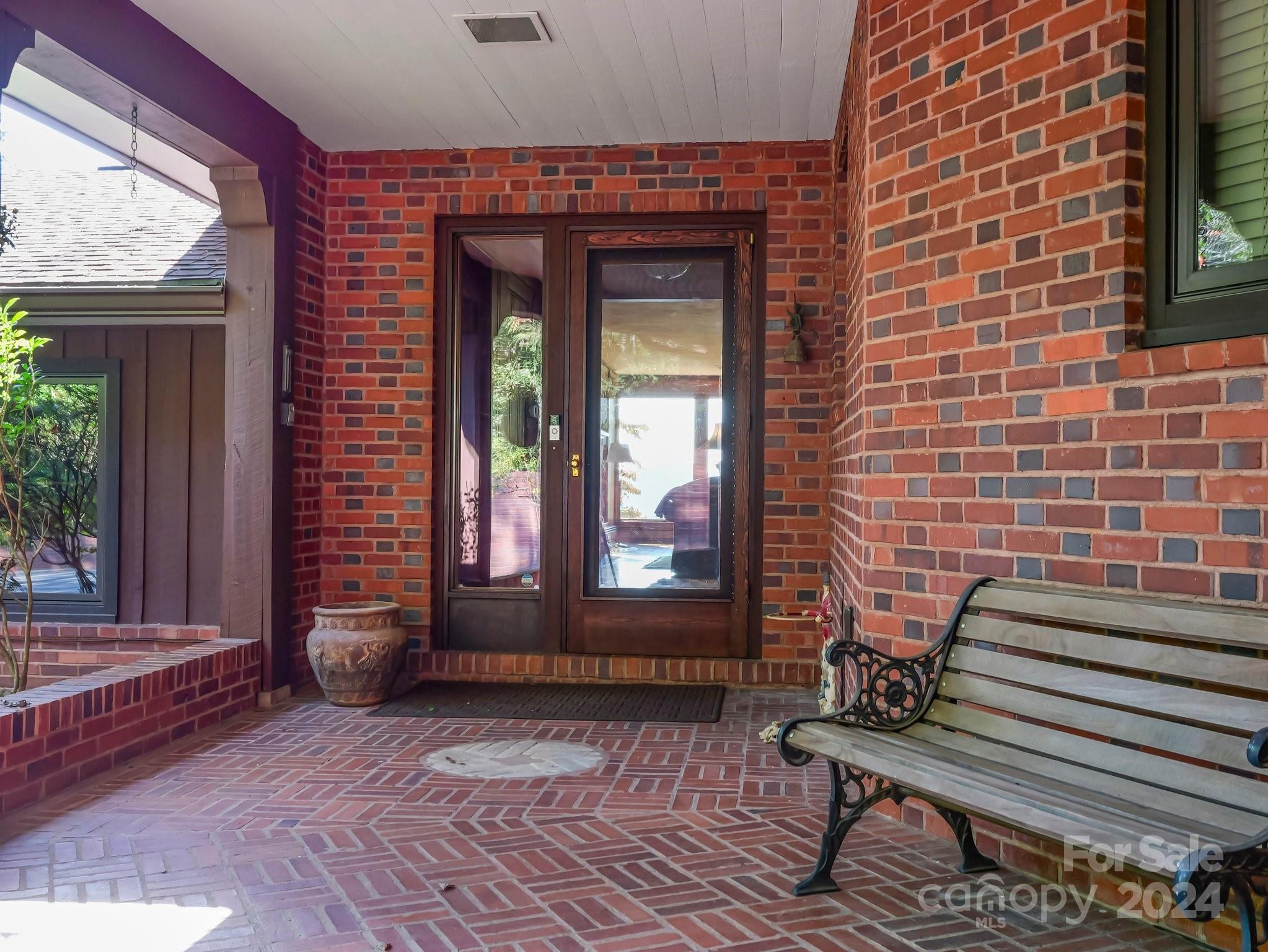 1836 Carolina Drive