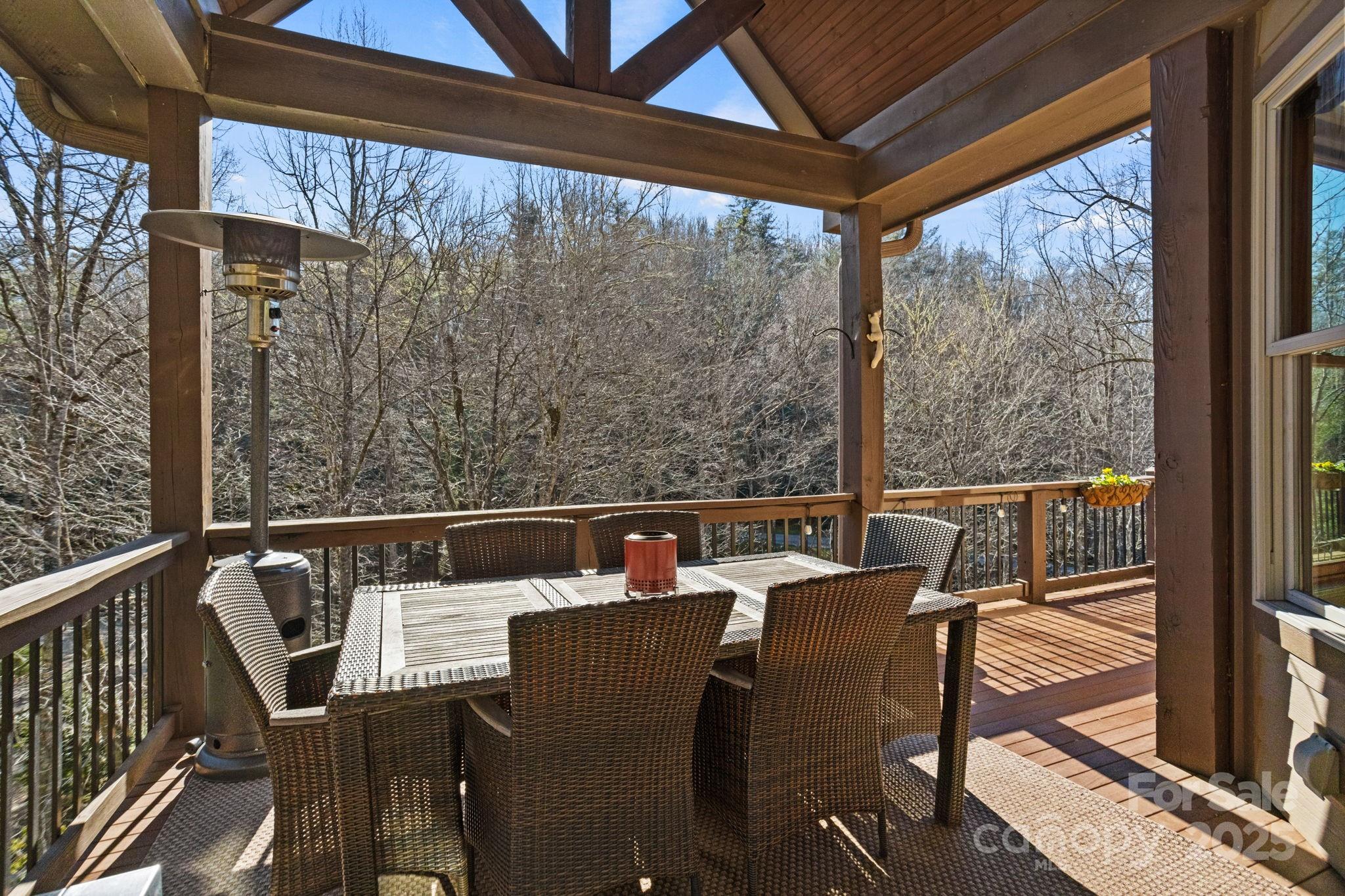 48 Blackgum Court
