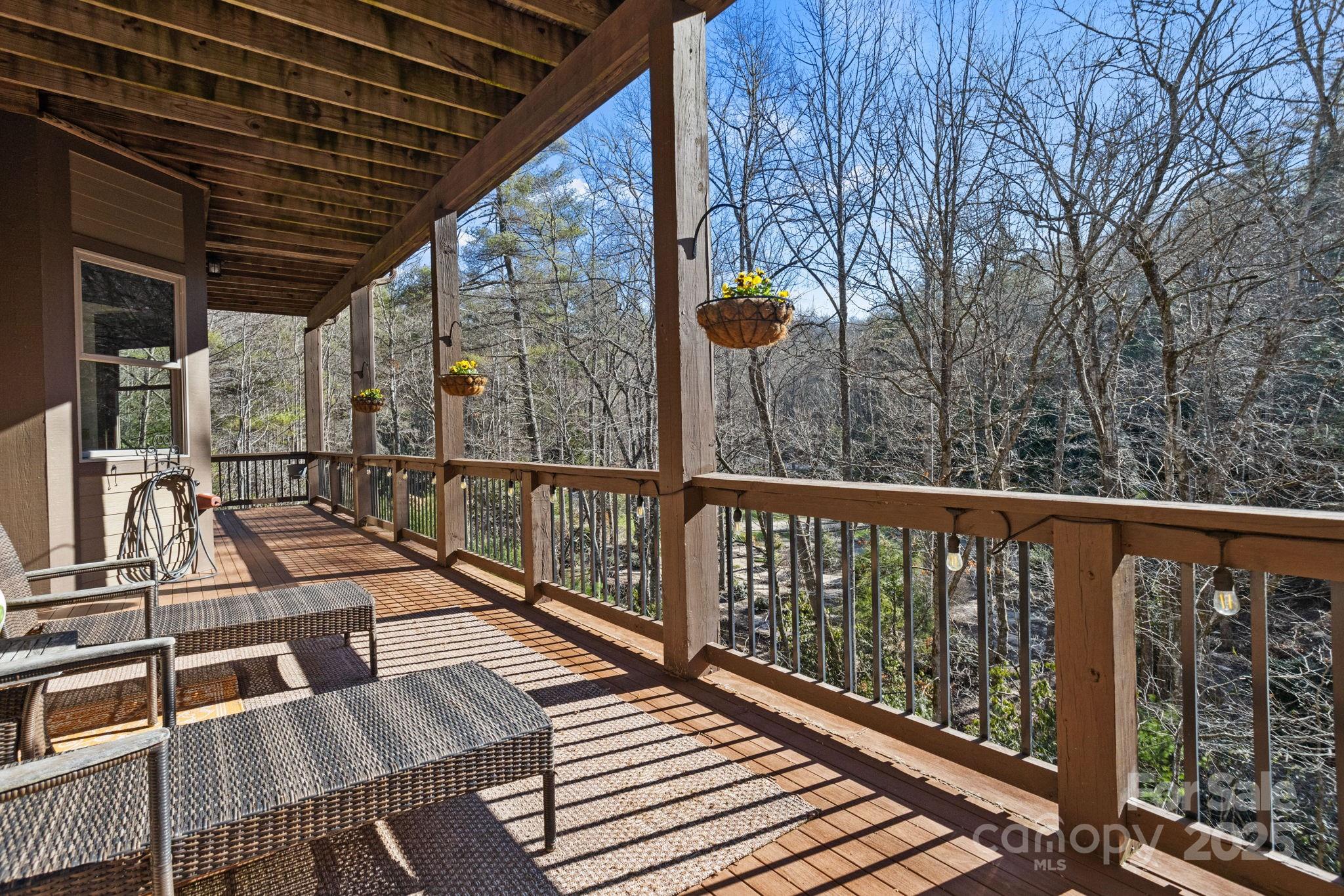 48 Blackgum Court