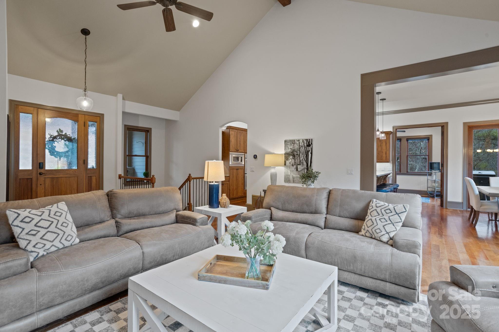 48 Blackgum Court