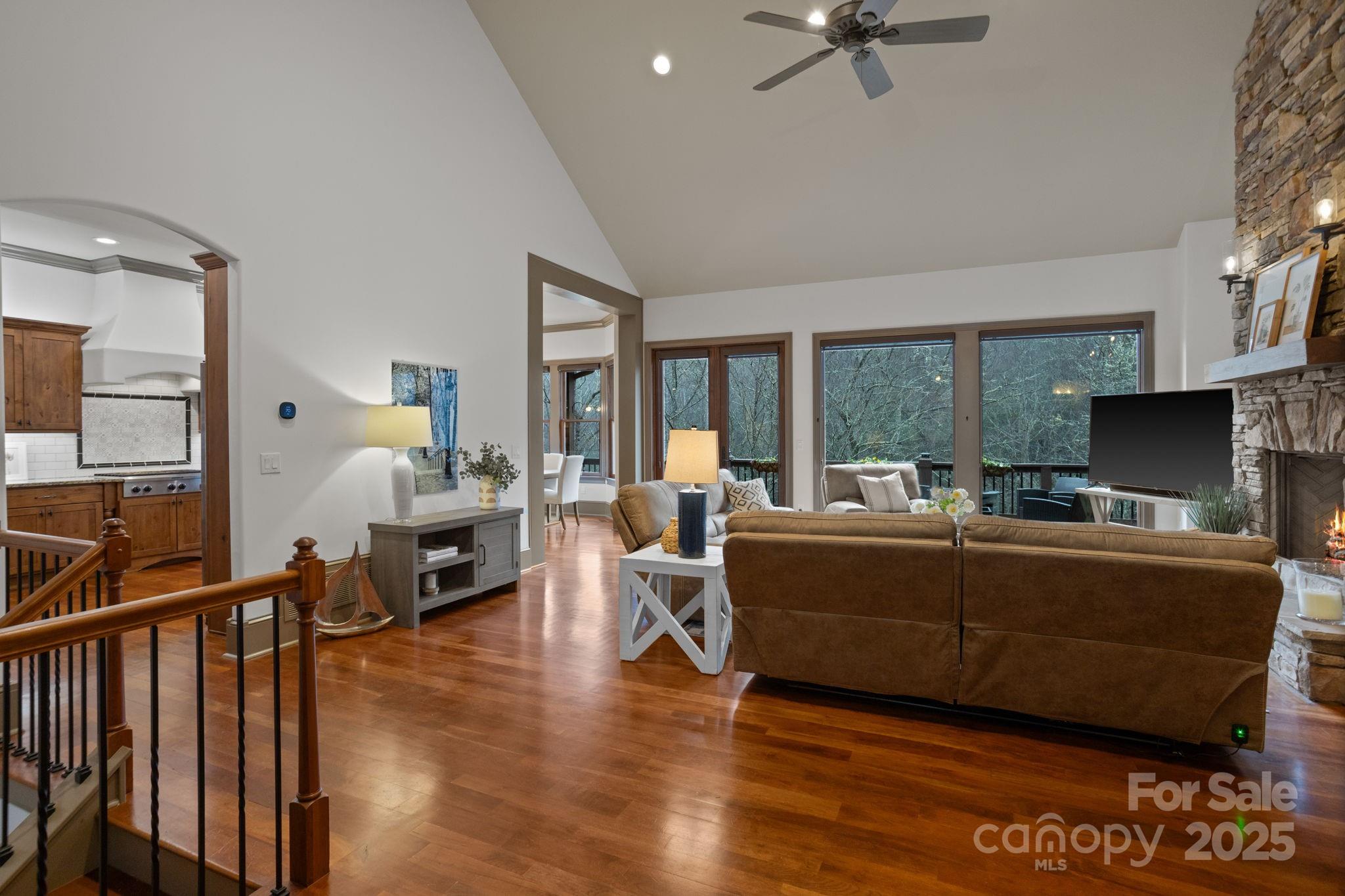 48 Blackgum Court