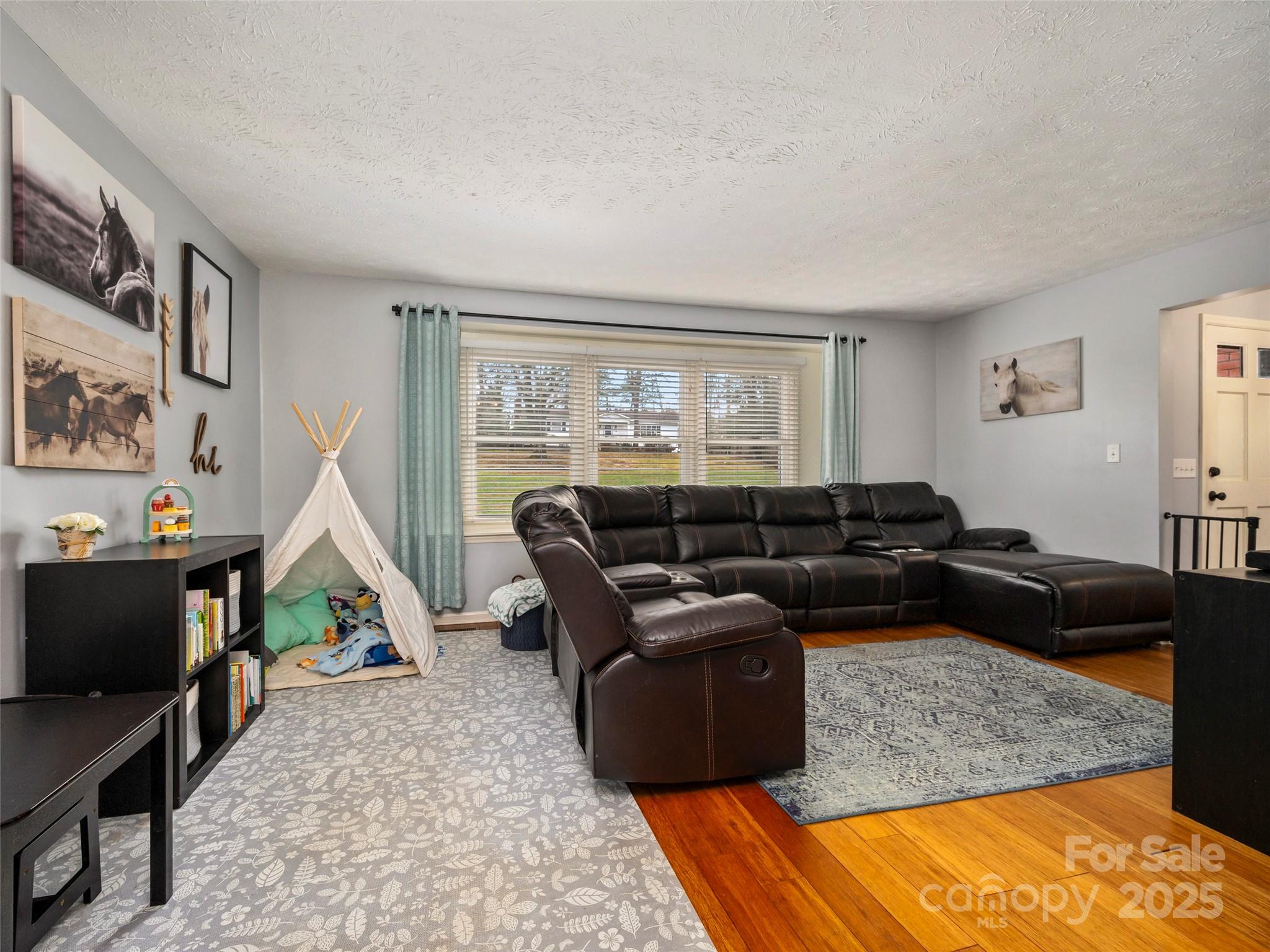 2113 Glenheath Drive