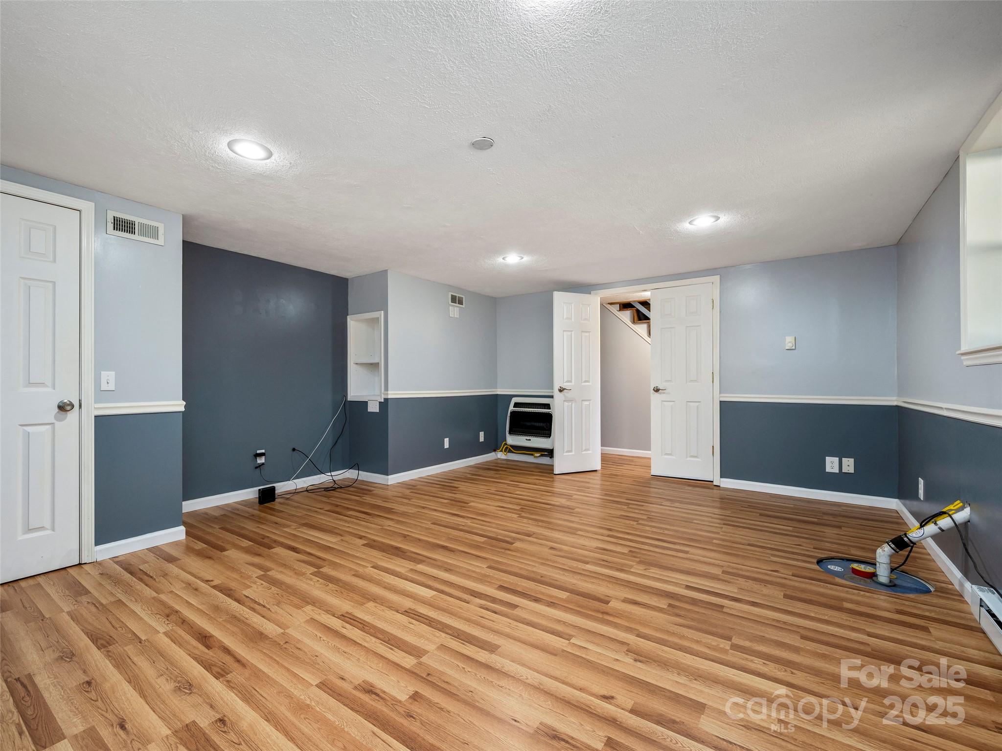 2113 Glenheath Drive