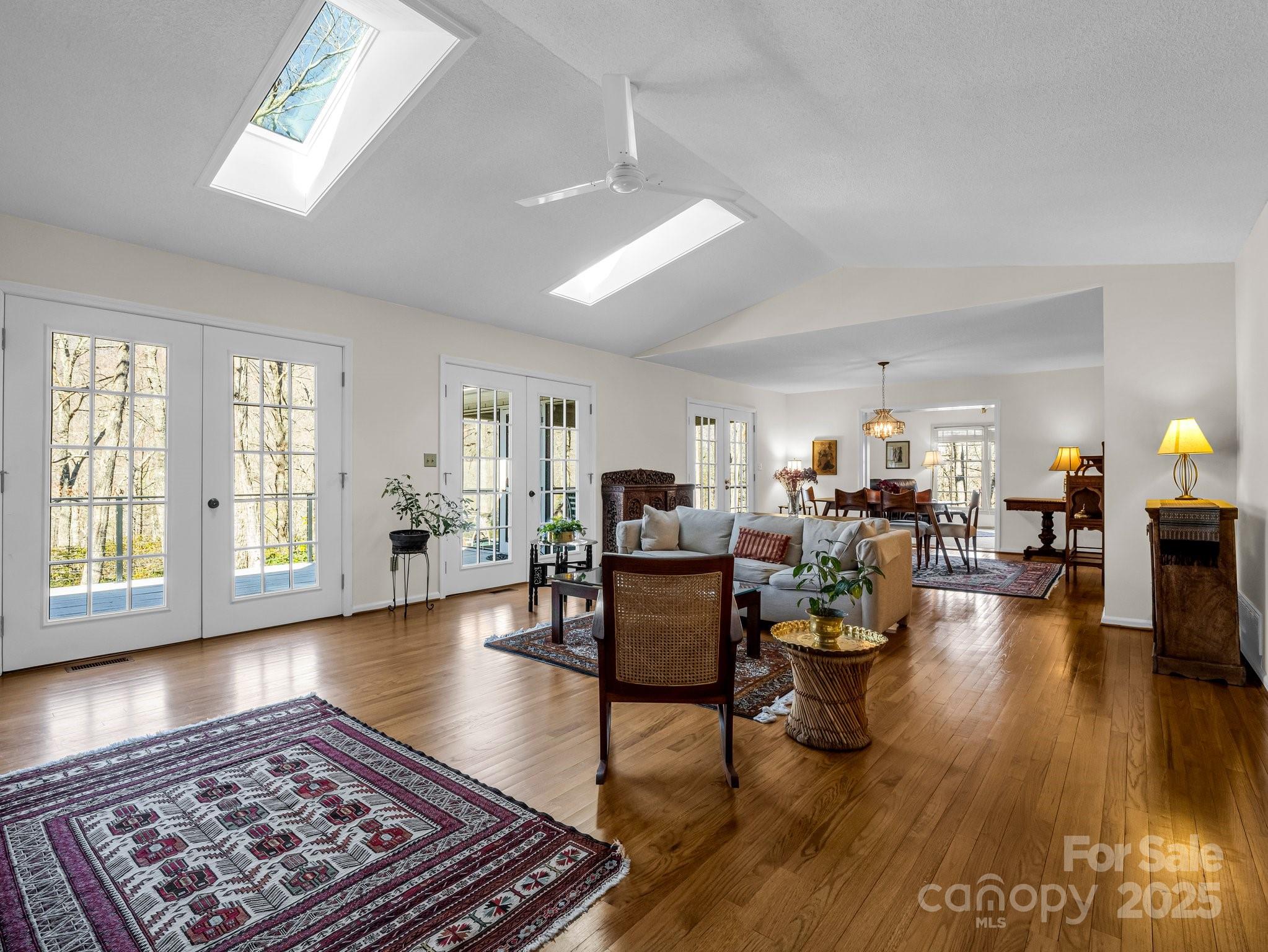 85 Chocolate Drop Mountain Road