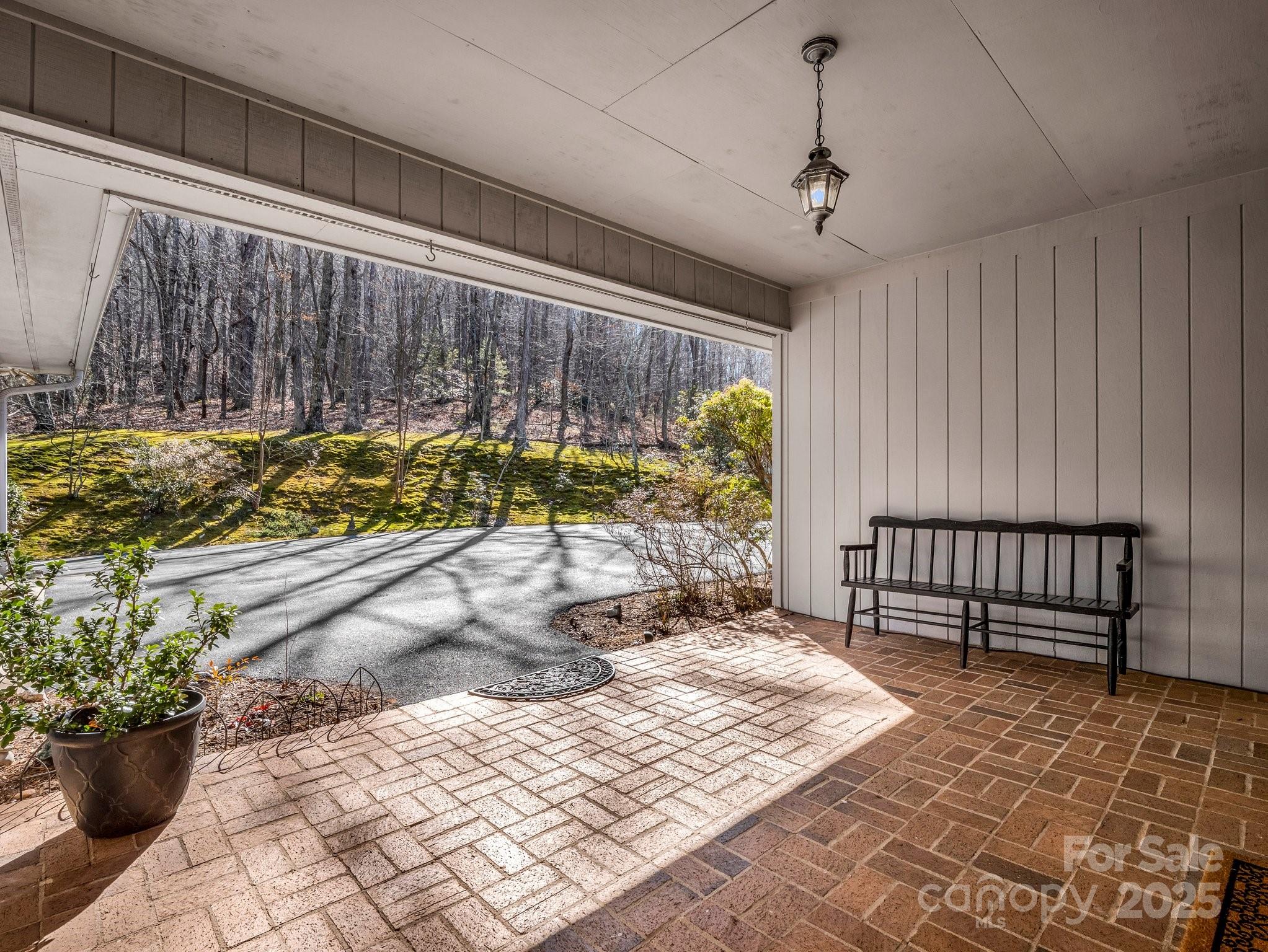 85 Chocolate Drop Mountain Road