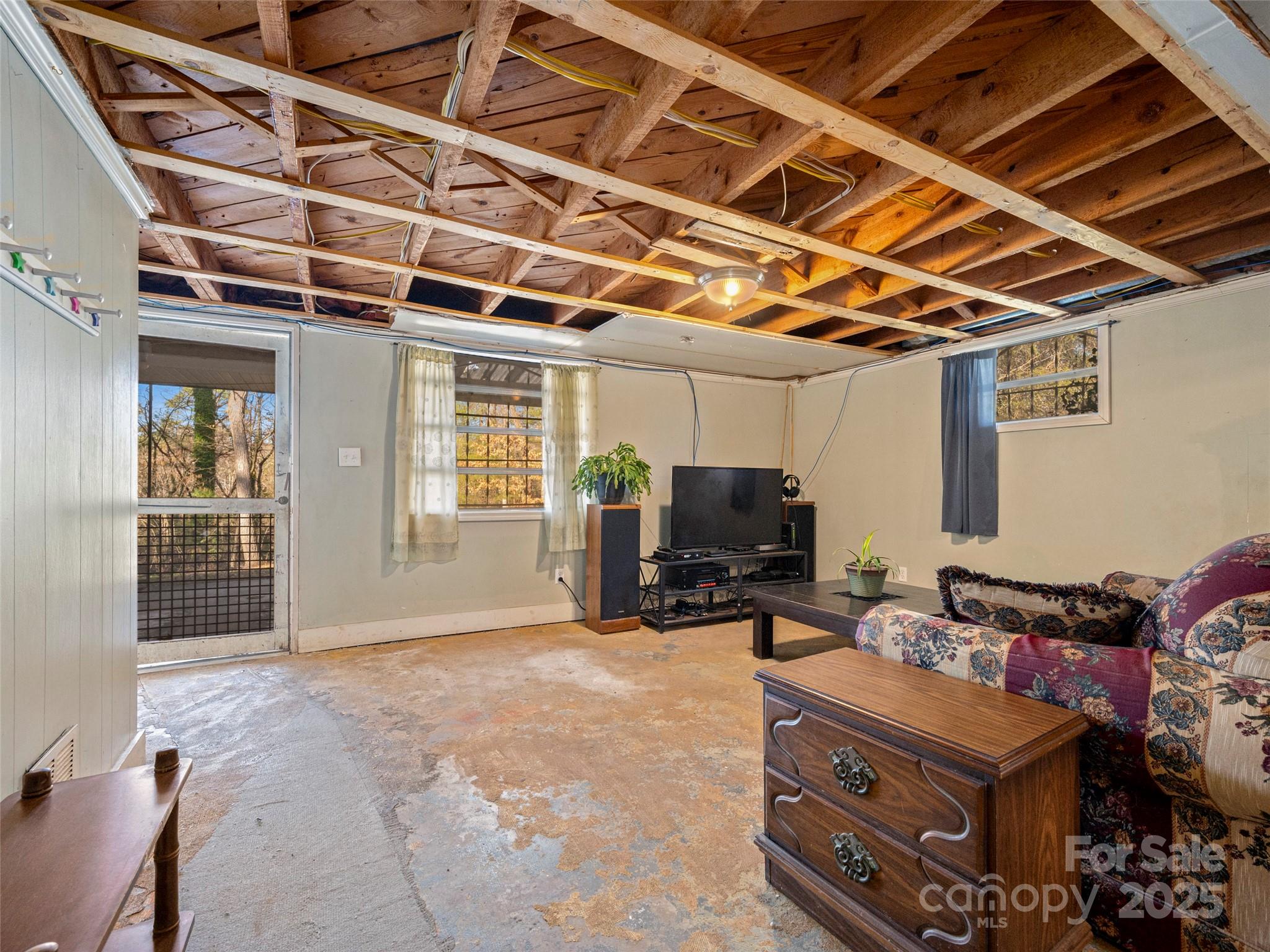 323 Stepp Avenue