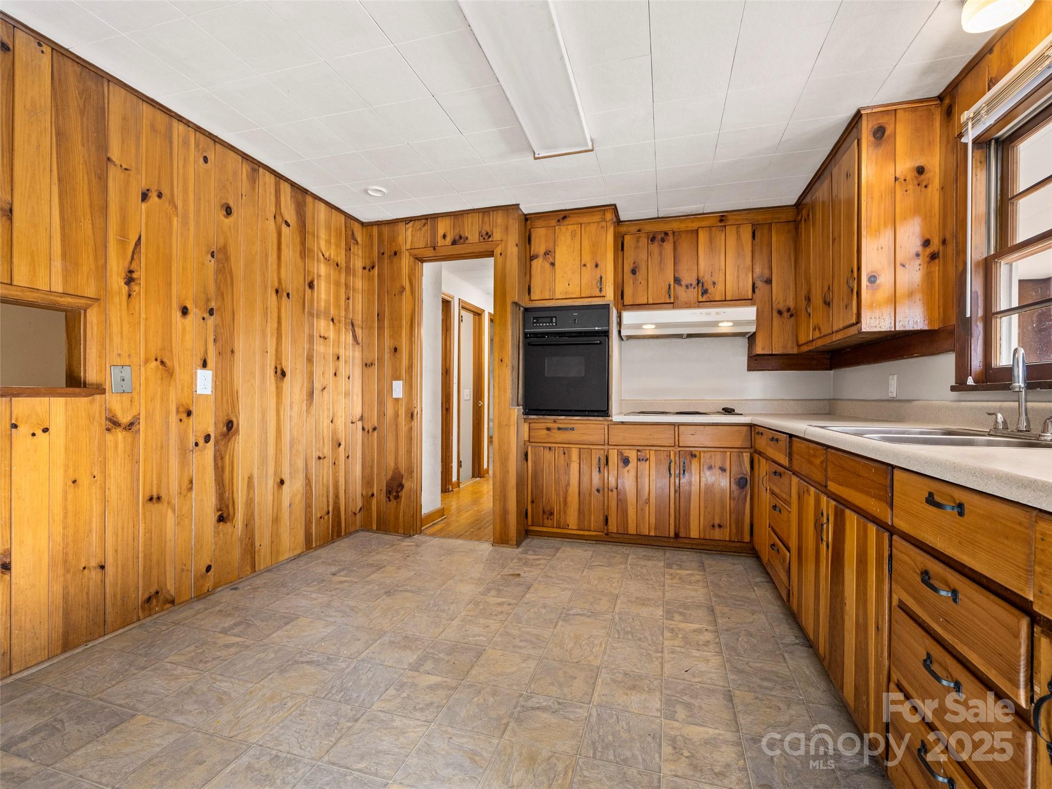 323 Stepp Avenue