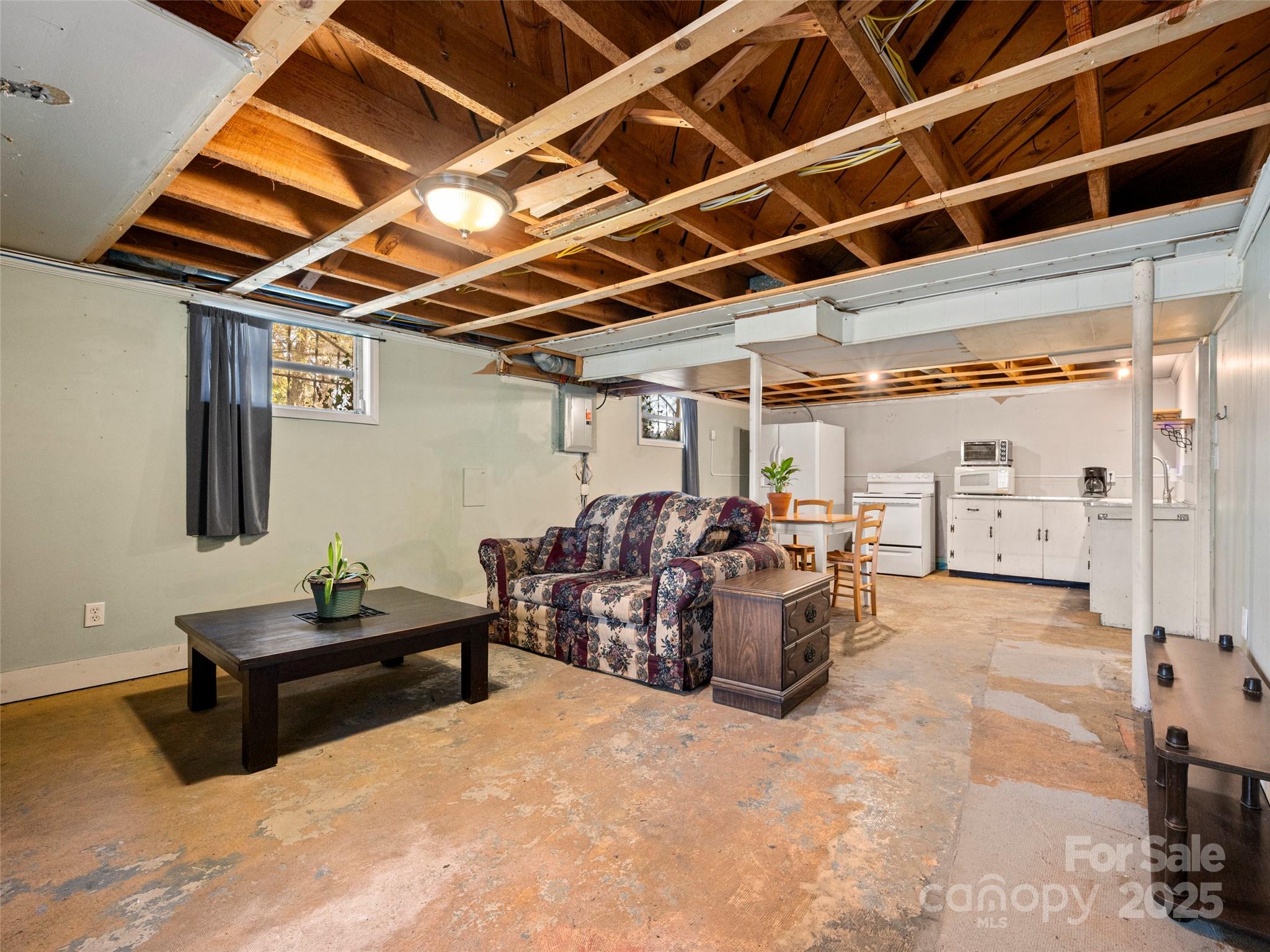 323 Stepp Avenue