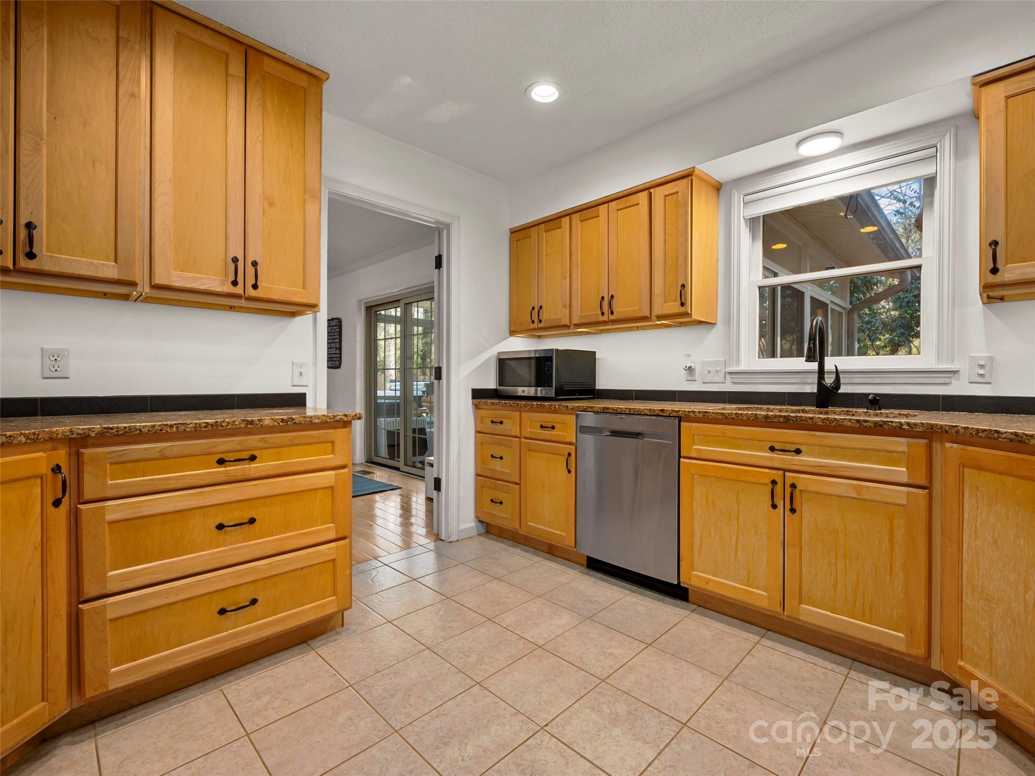 4 Bridle Path Court