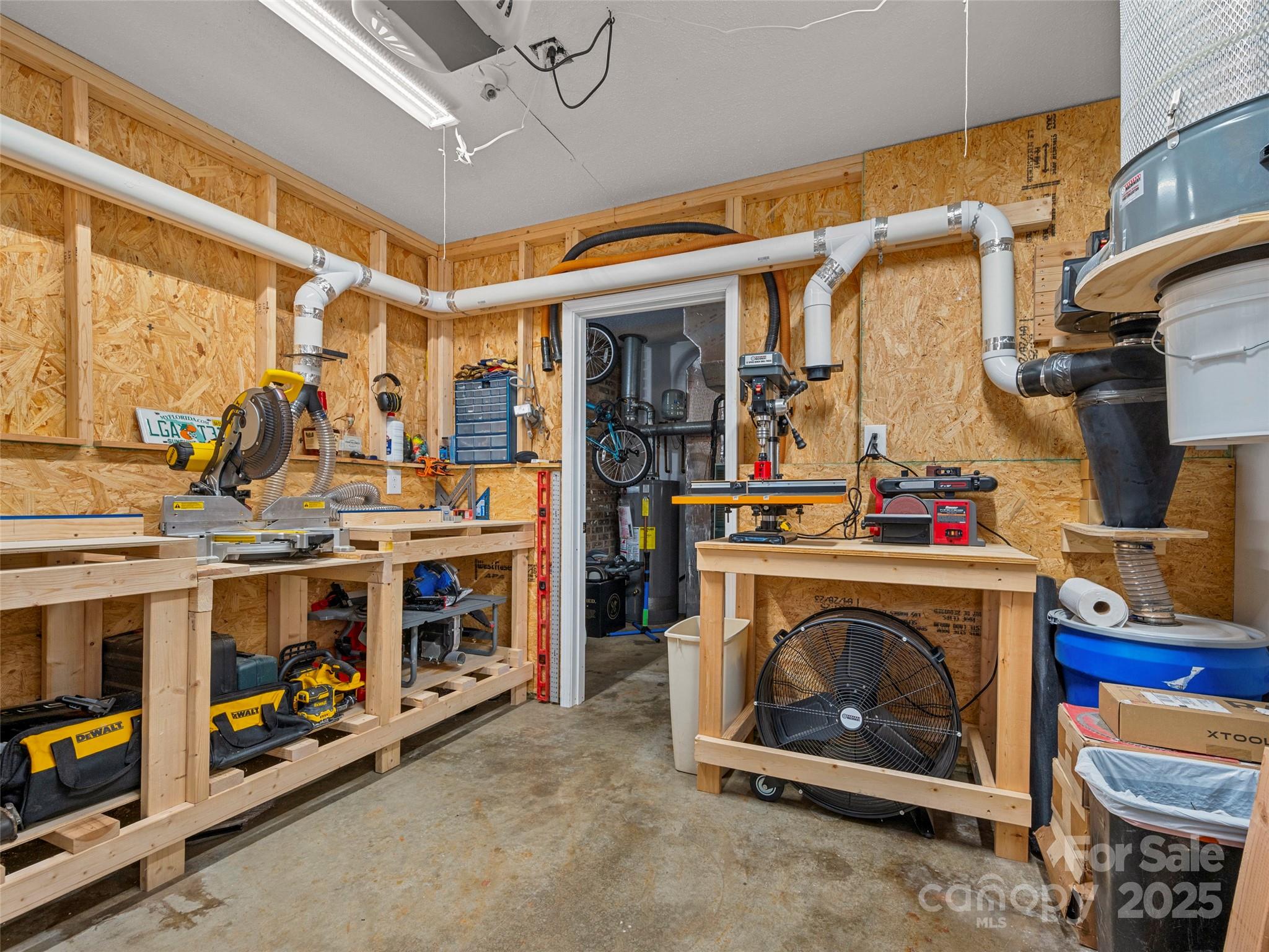 4 Bridle Path Court