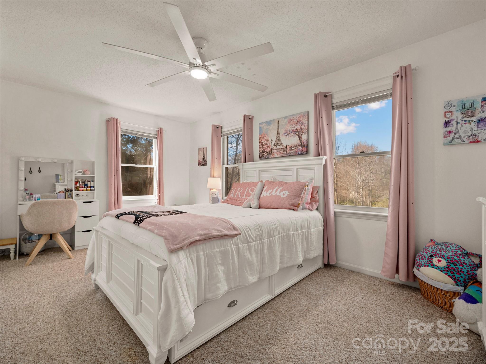 4 Bridle Path Court