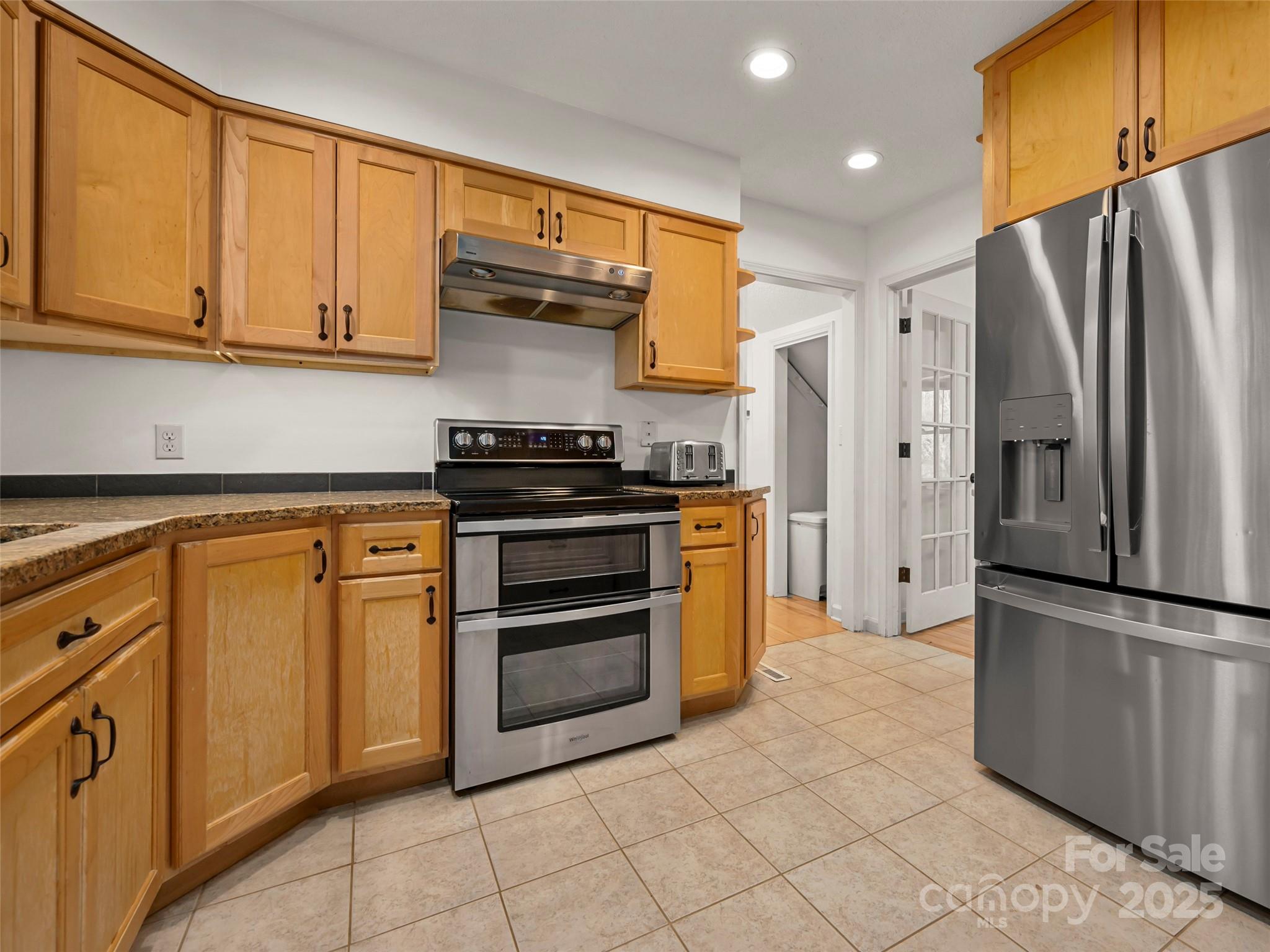 4 Bridle Path Court