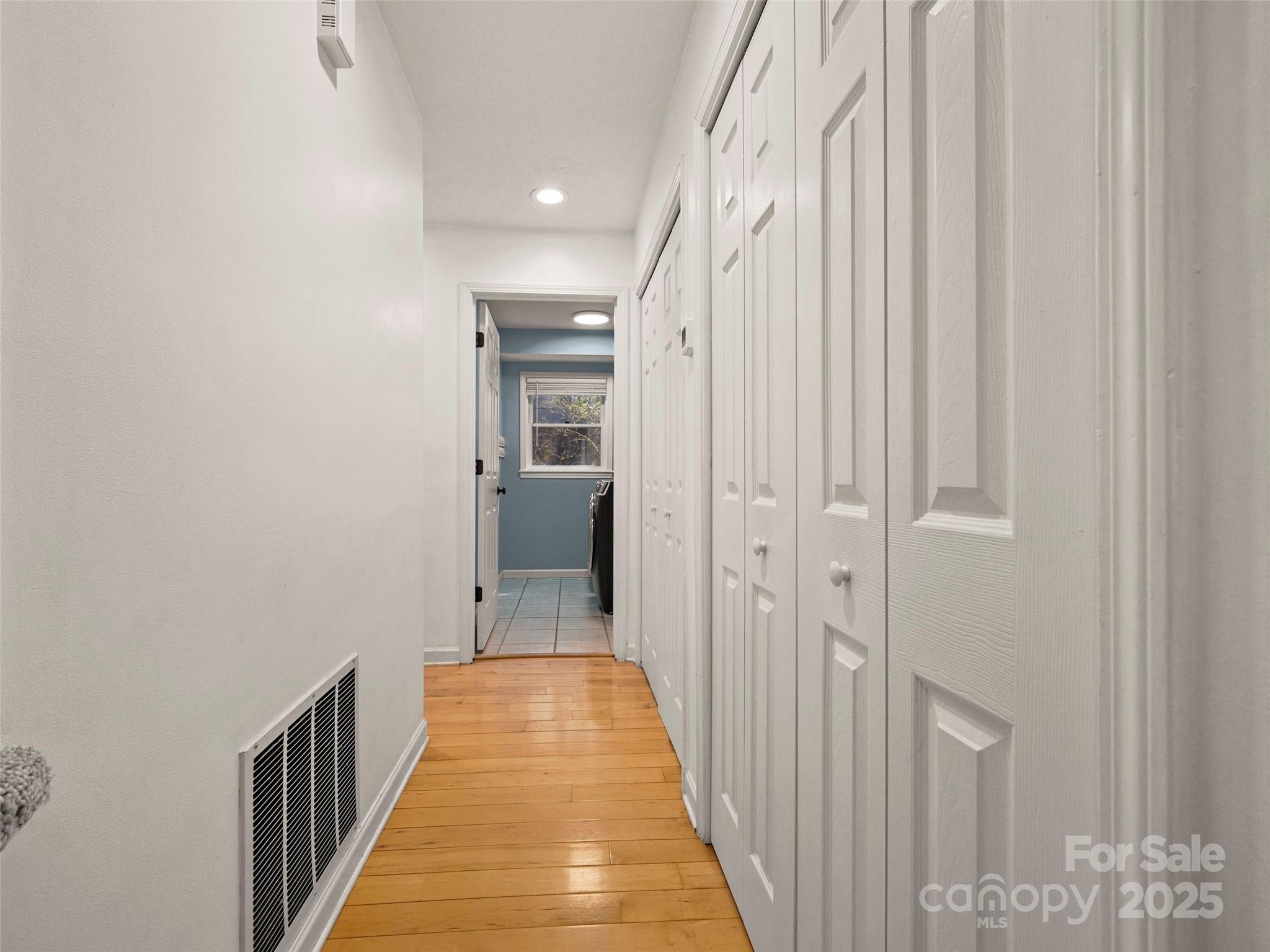 4 Bridle Path Court