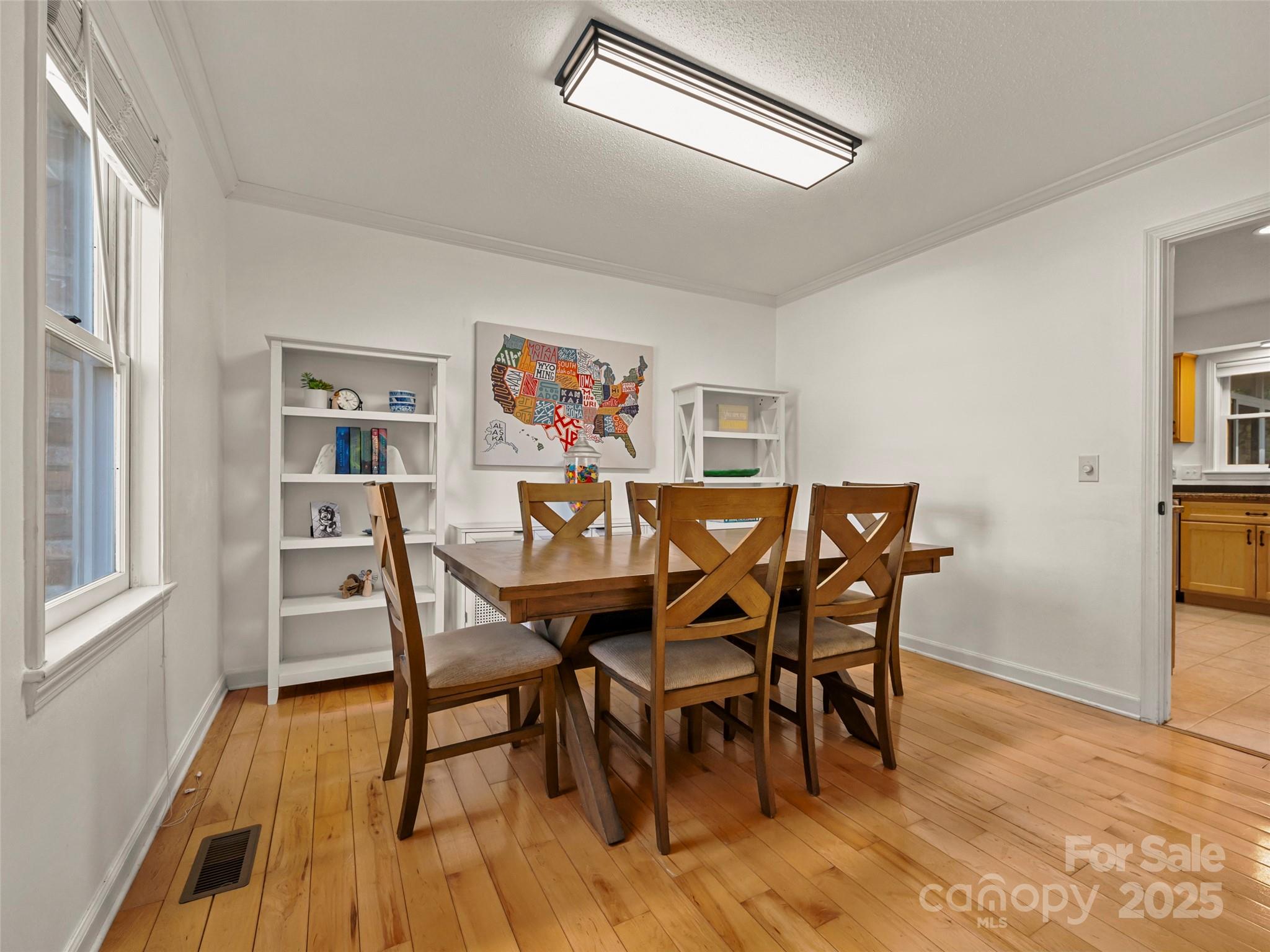 4 Bridle Path Court