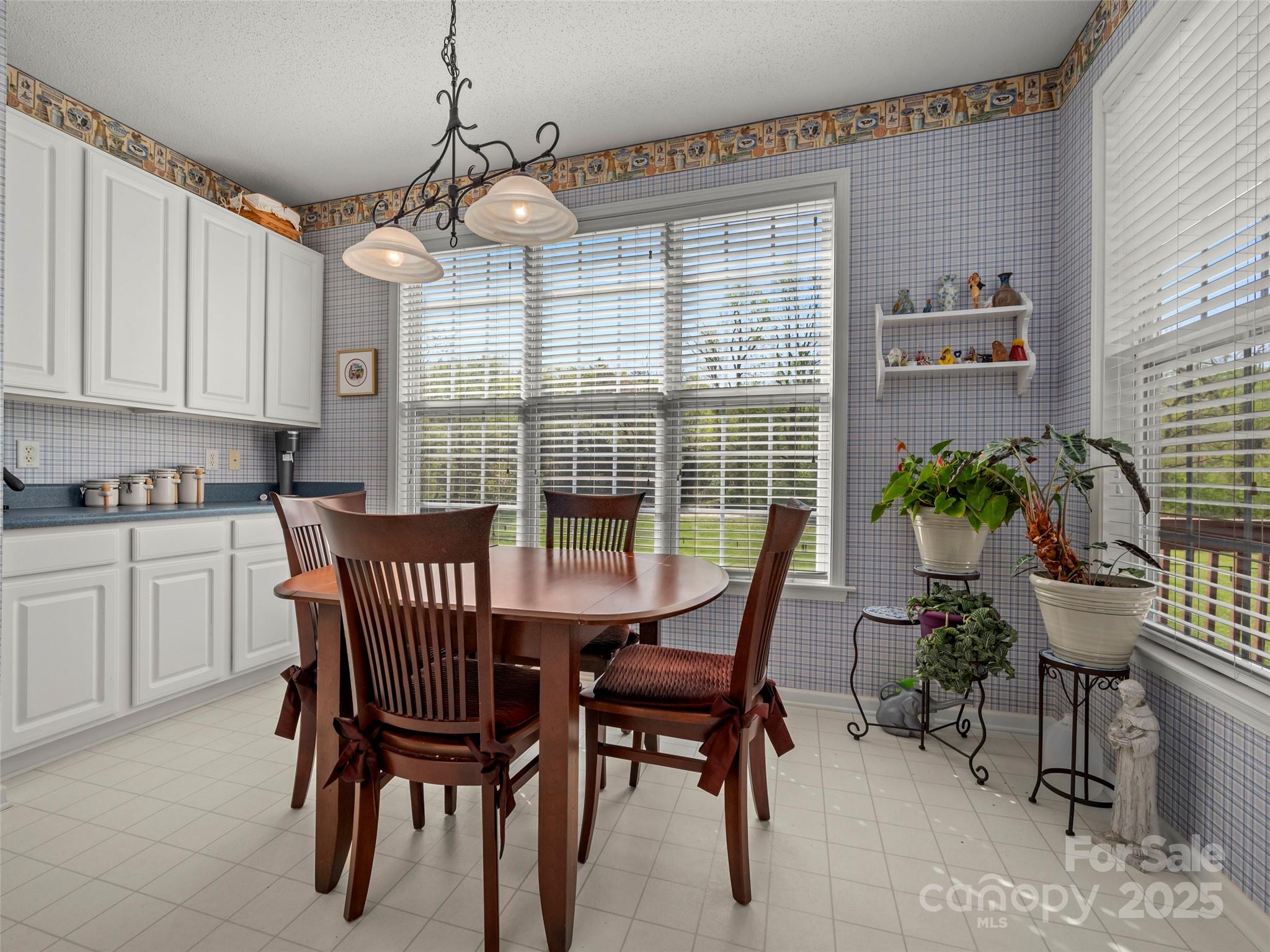 444 English Oak Road