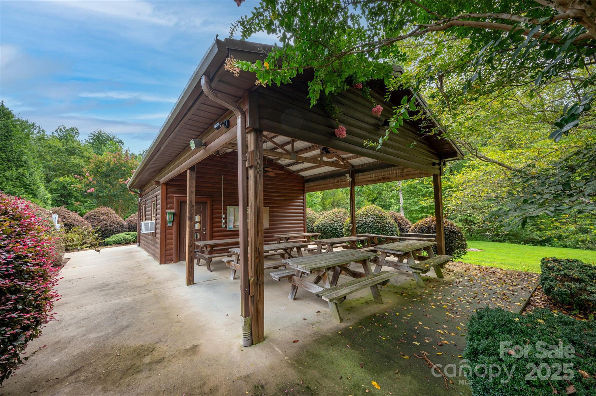 329 Cinnamon Ridge