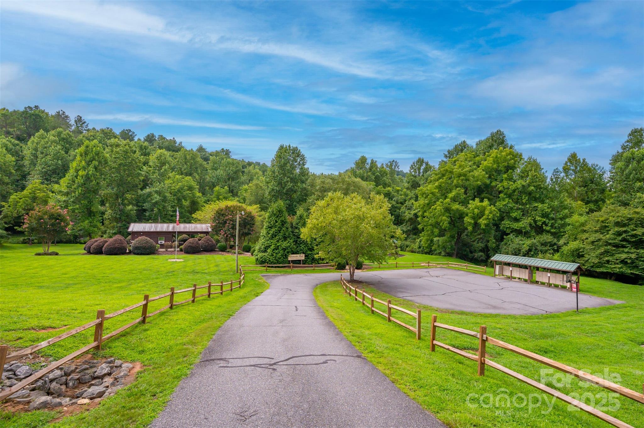 329 Cinnamon Ridge