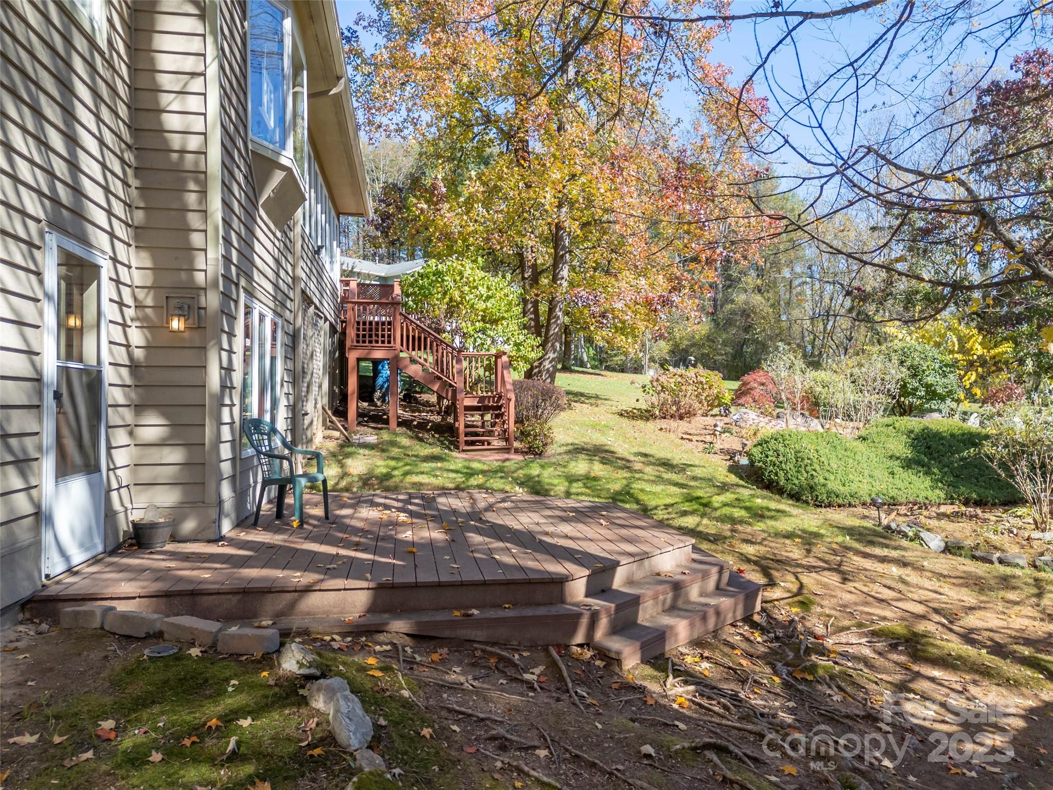 510 E Crooked Creek Lane