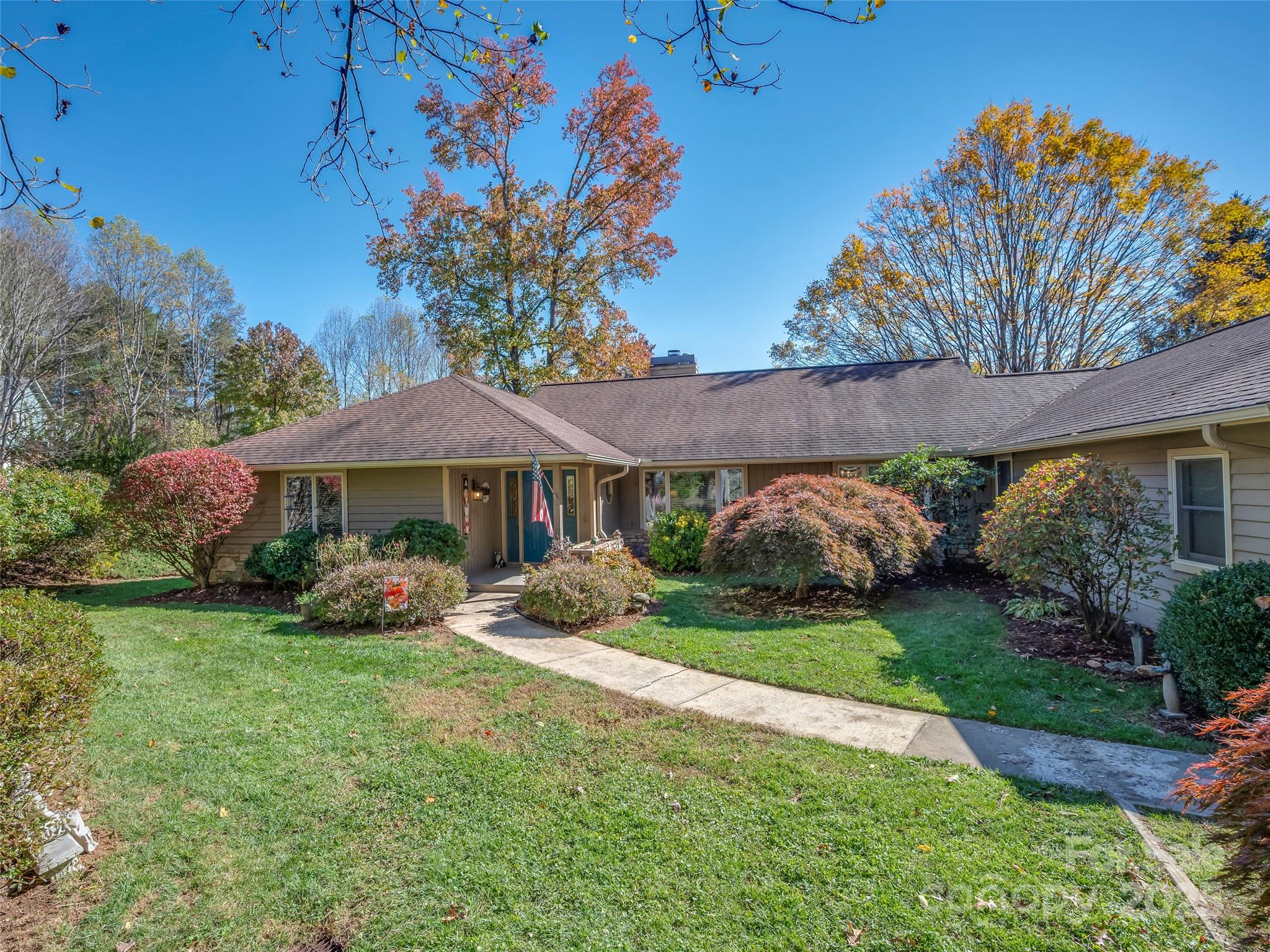 510 E Crooked Creek Lane