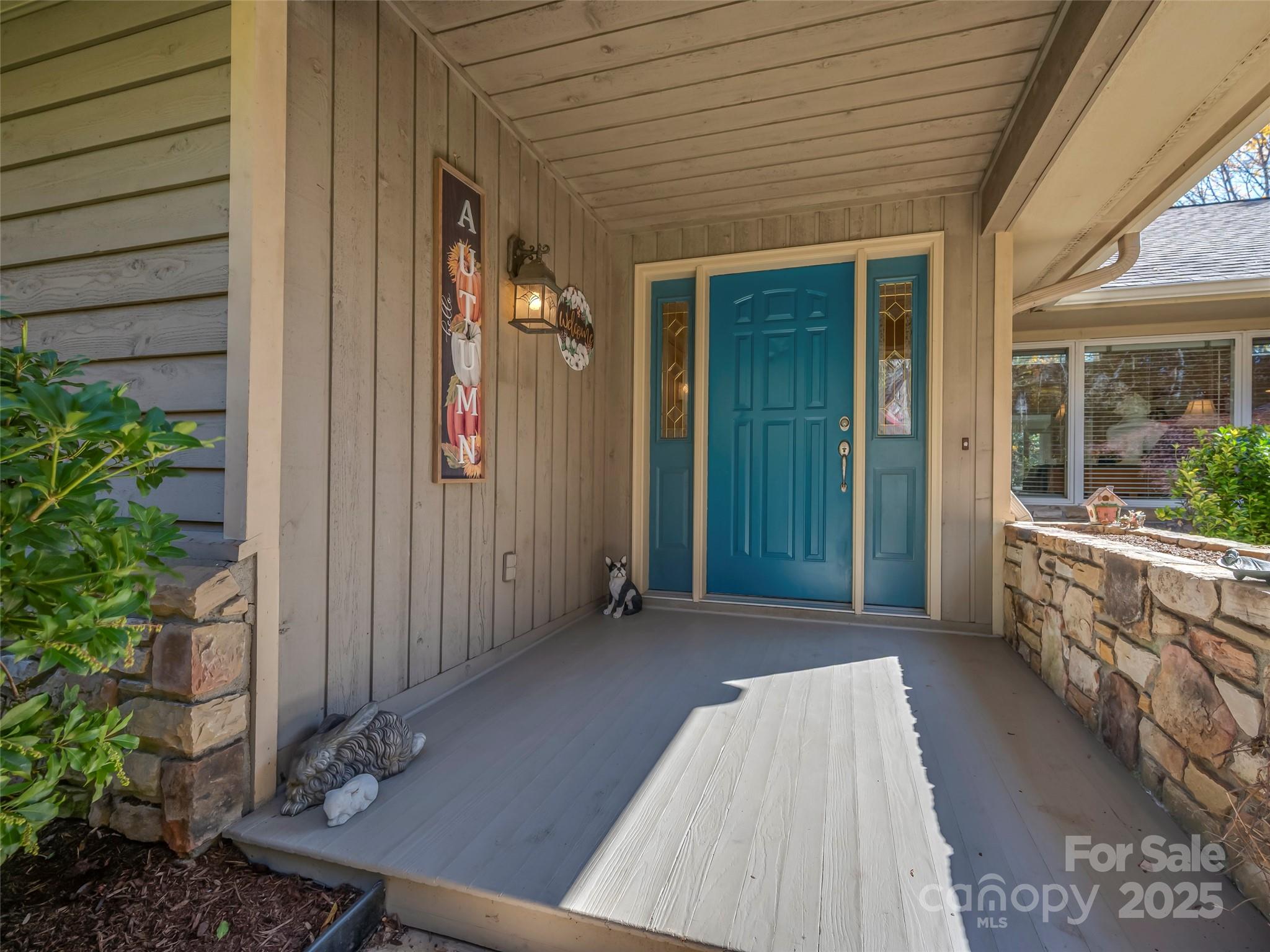 510 E Crooked Creek Lane