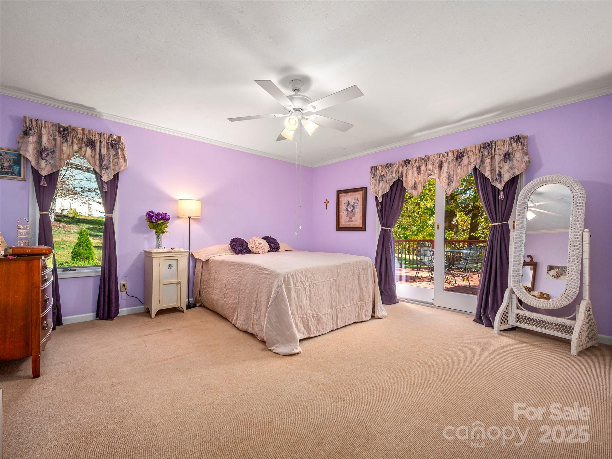 510 E Crooked Creek Lane