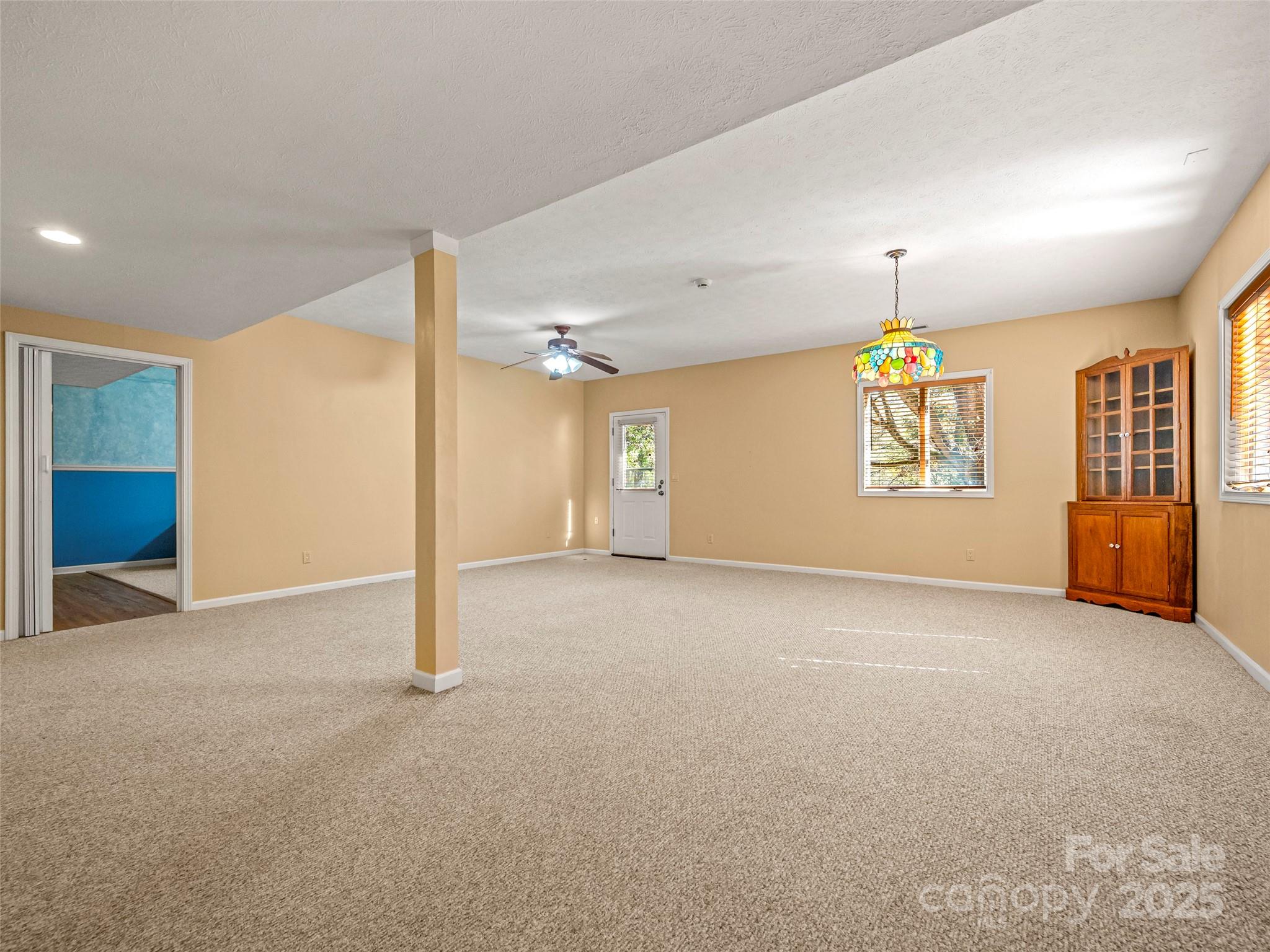 510 E Crooked Creek Lane