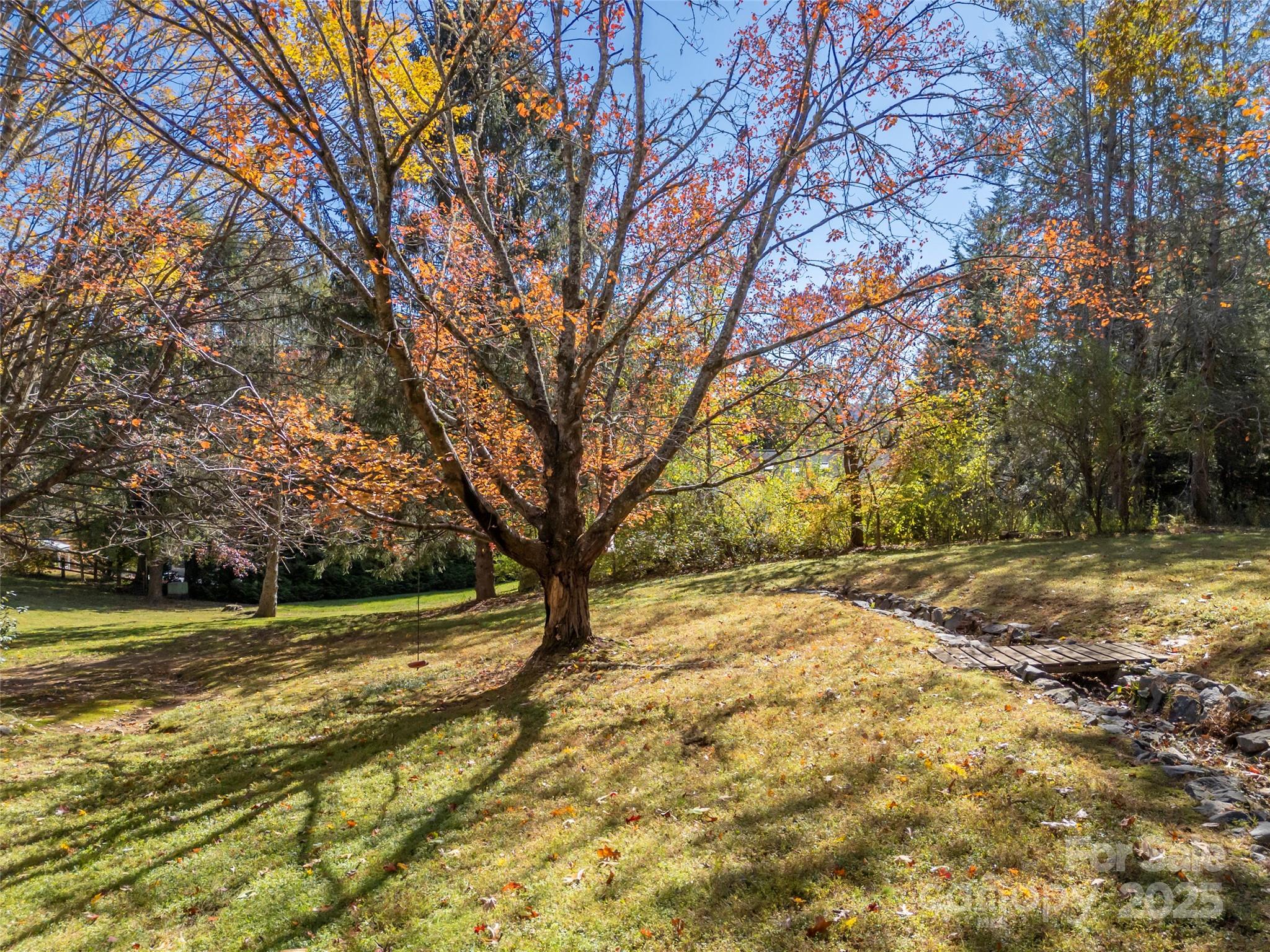 510 E Crooked Creek Lane