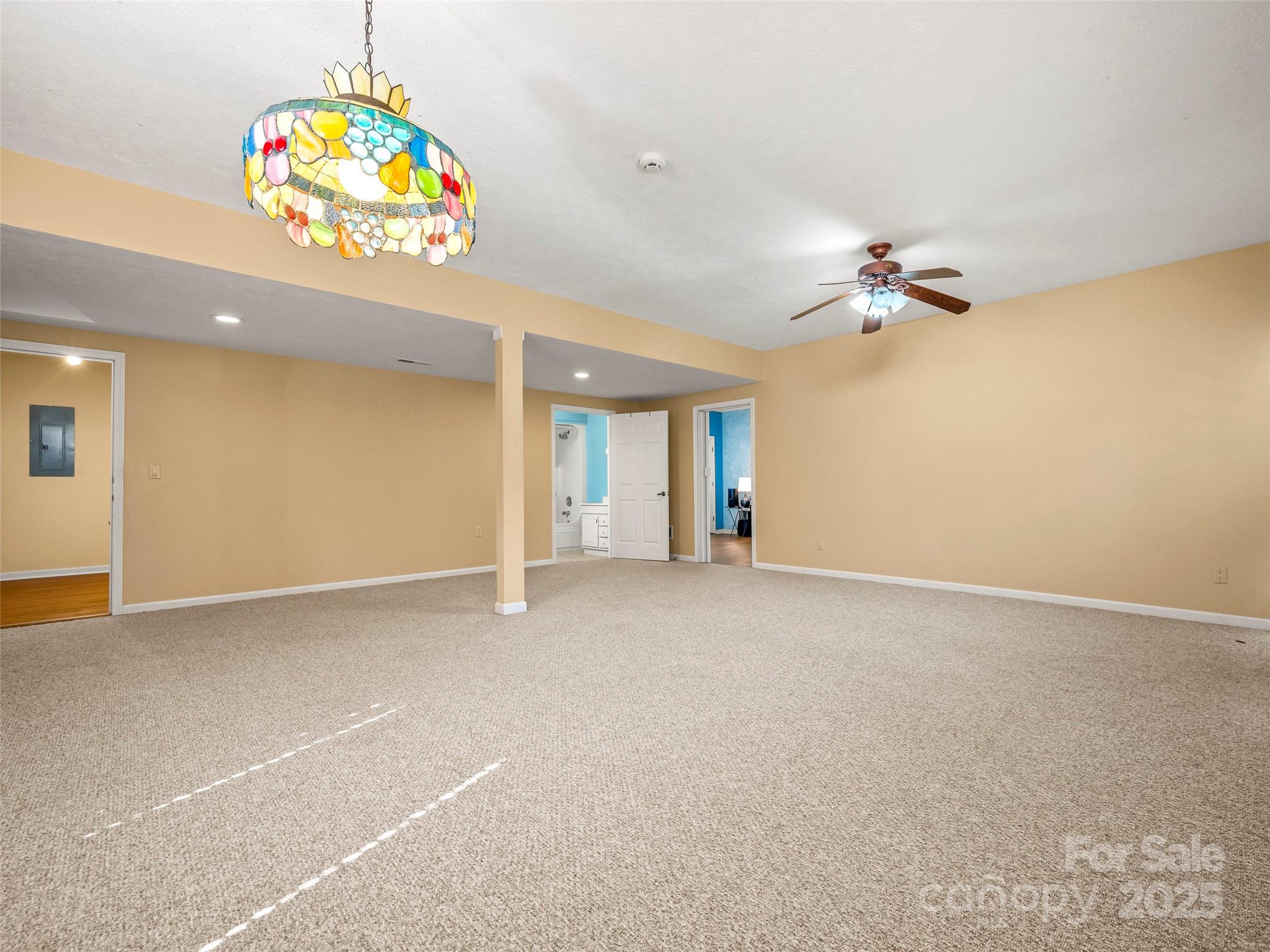 510 E Crooked Creek Lane
