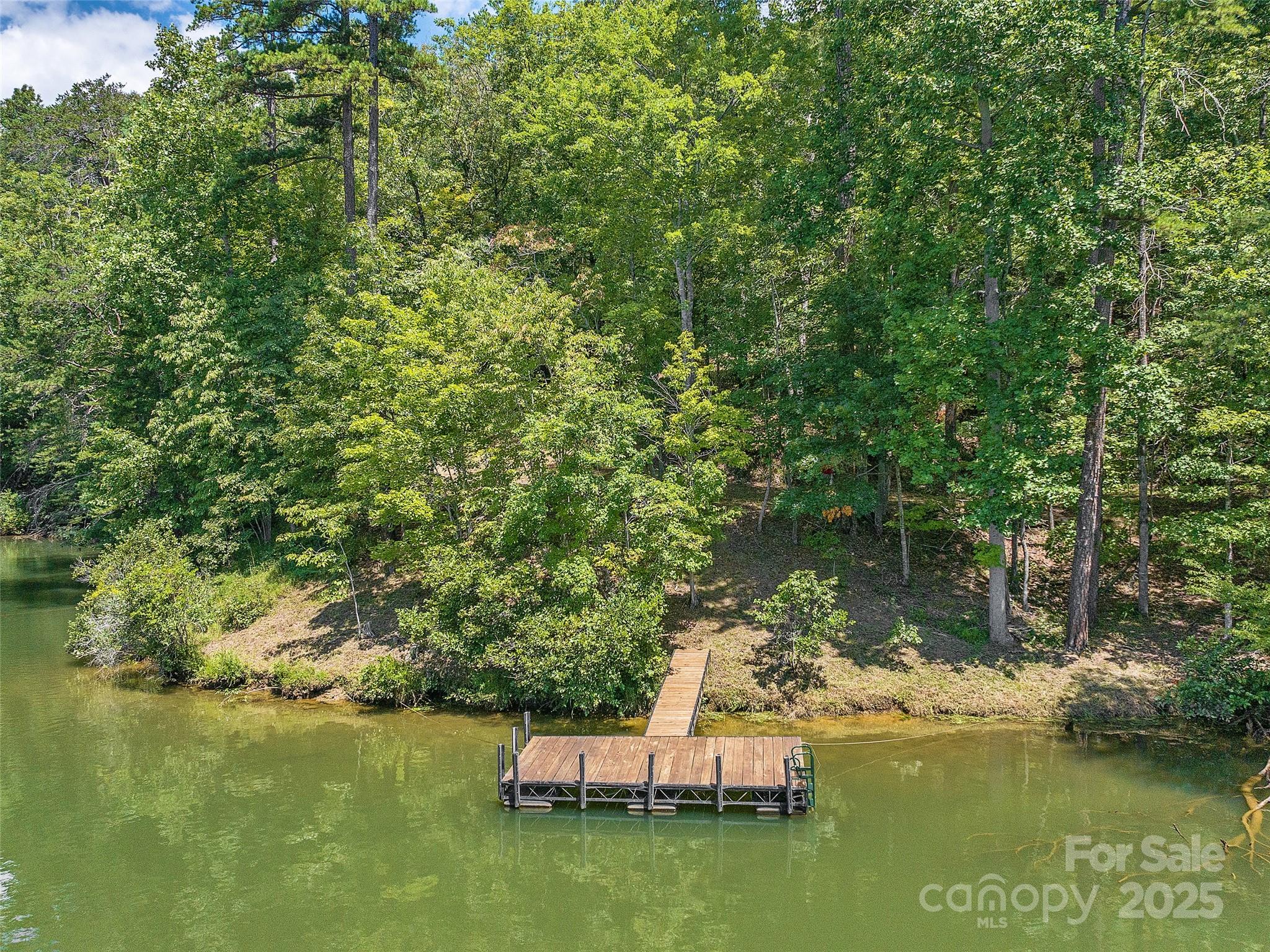 000 South Cove Road Unit: 17