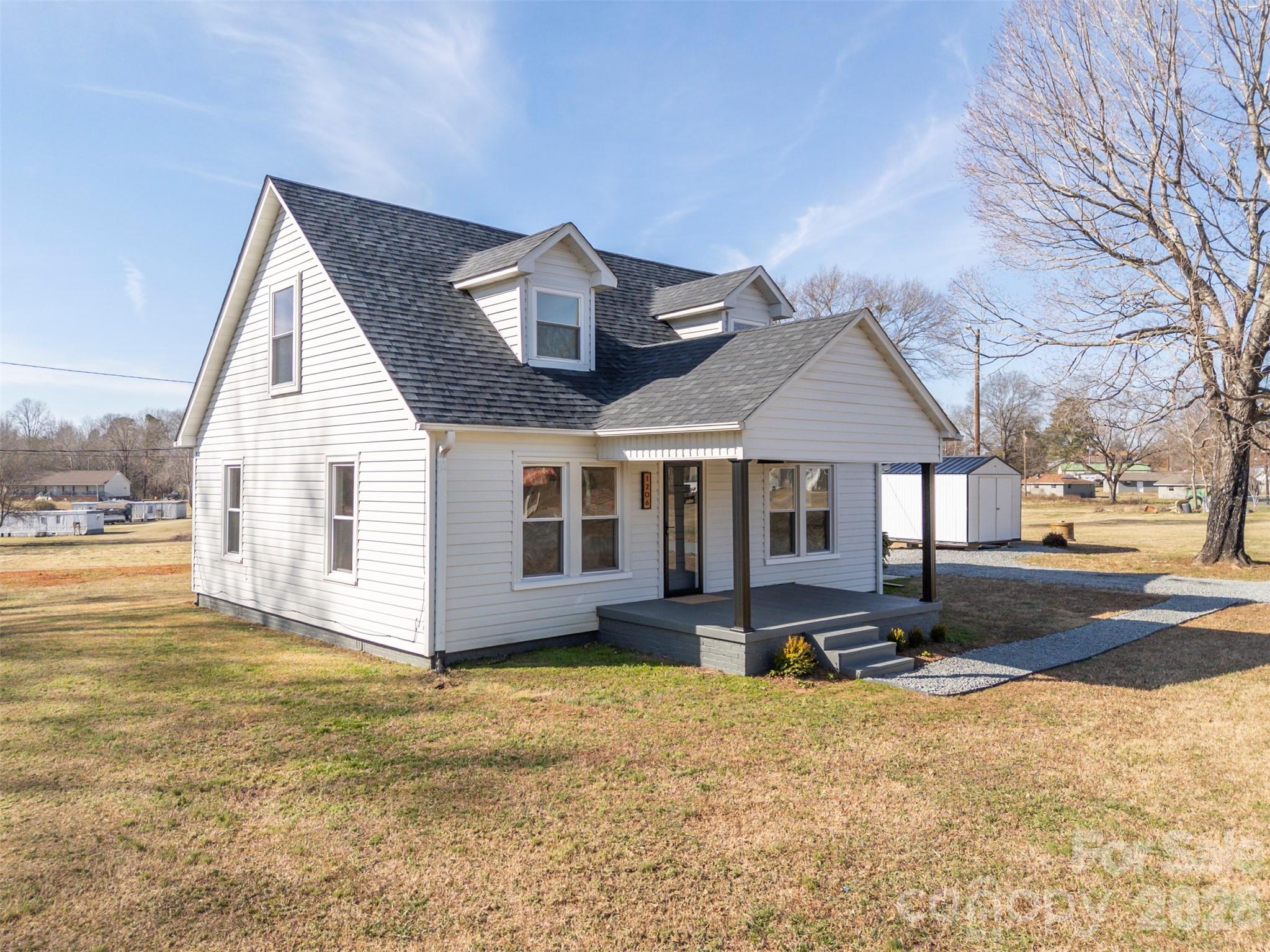 1206 Oakland Road