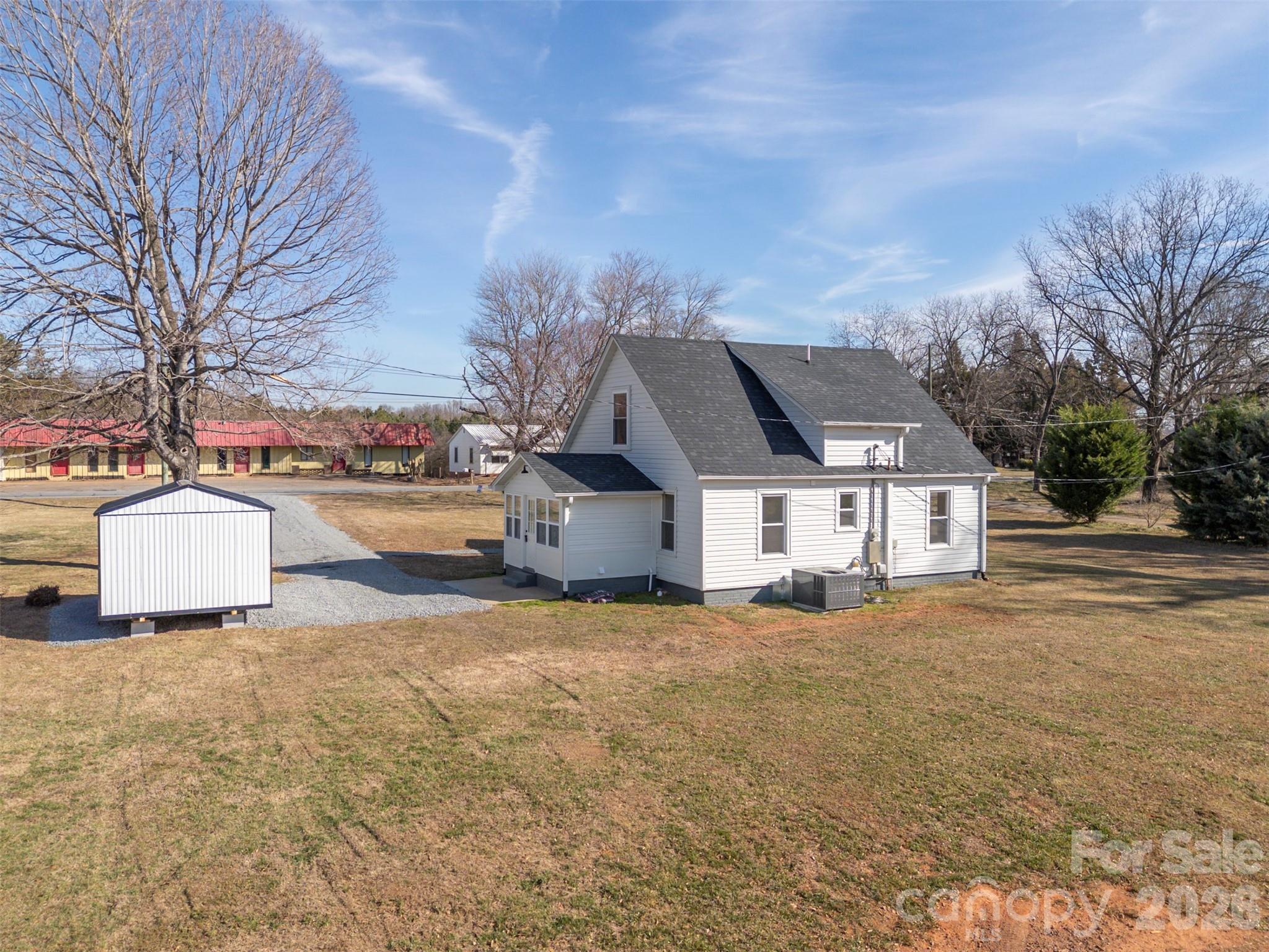 1206 Oakland Road