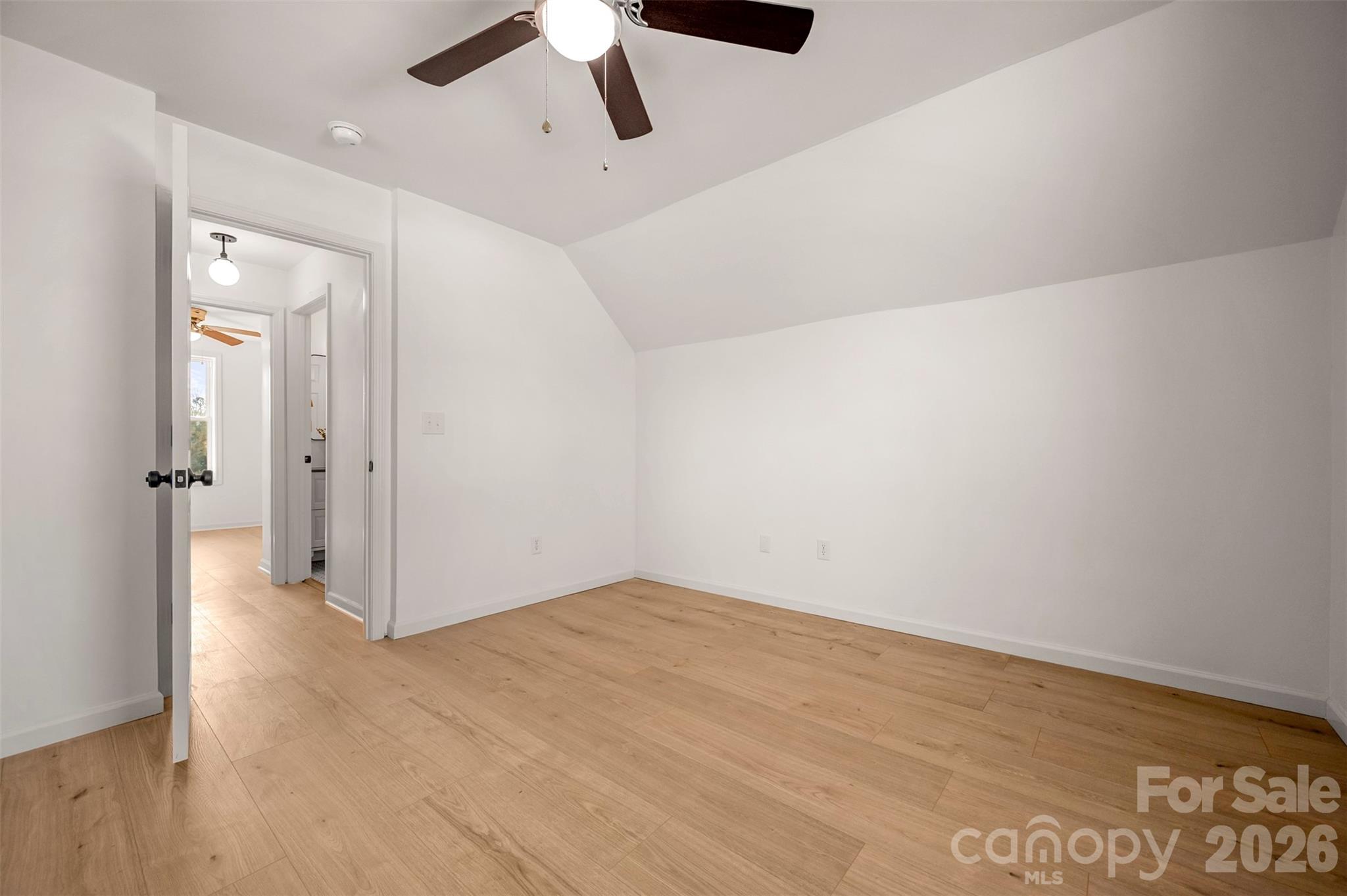 1206 Oakland Road