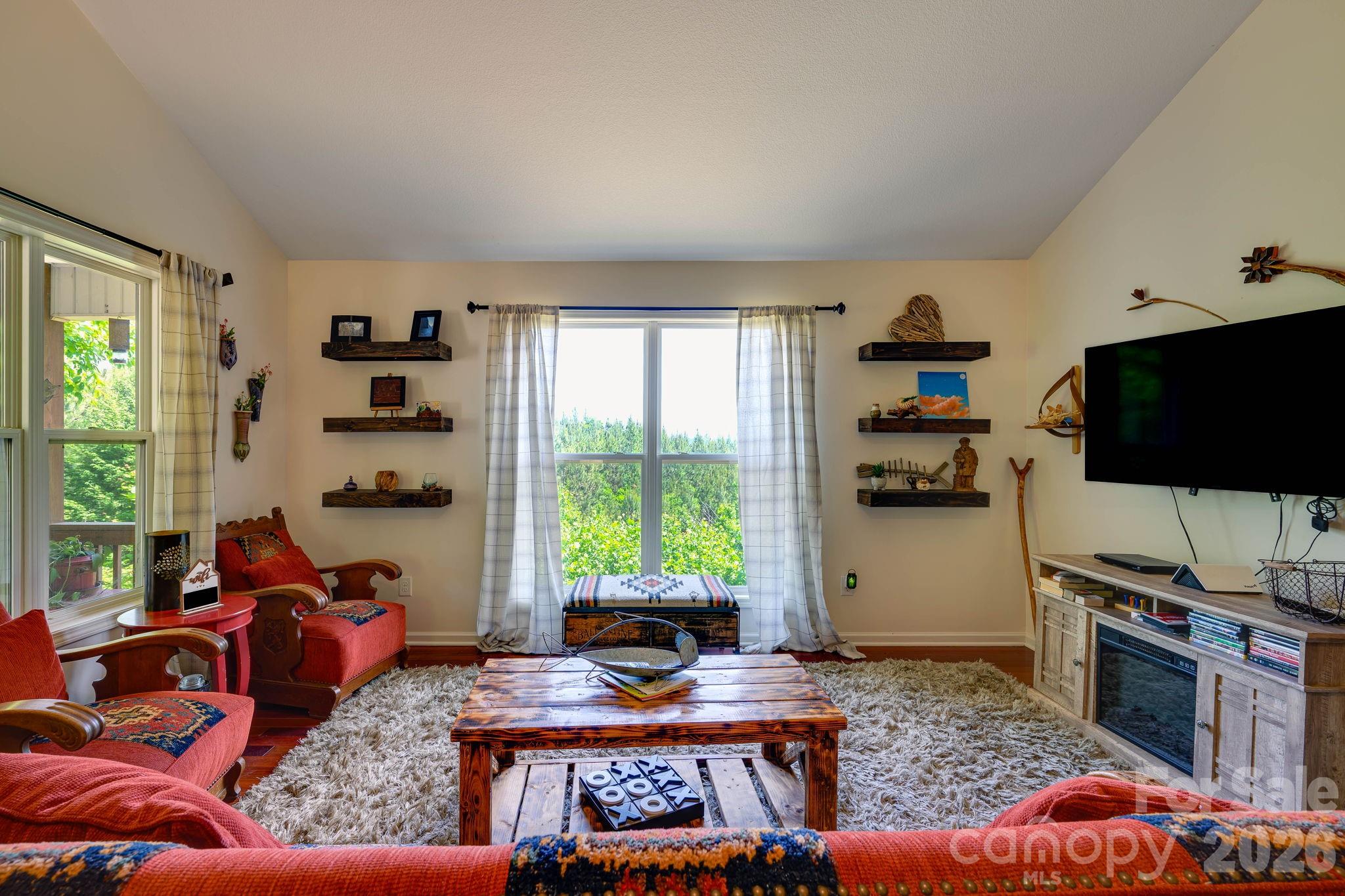 419 Travelers Rest Lane