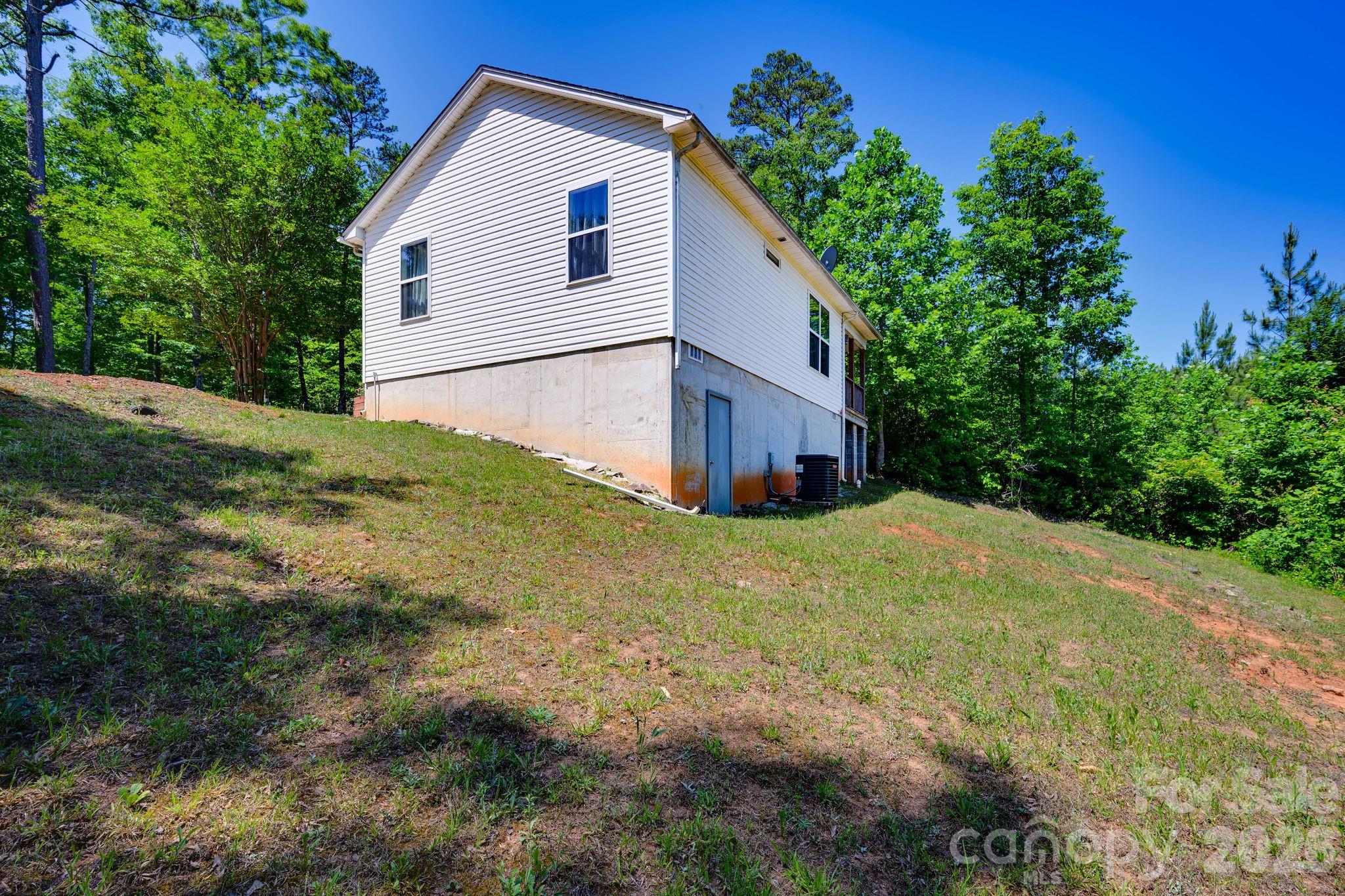 419 Travelers Rest Lane
