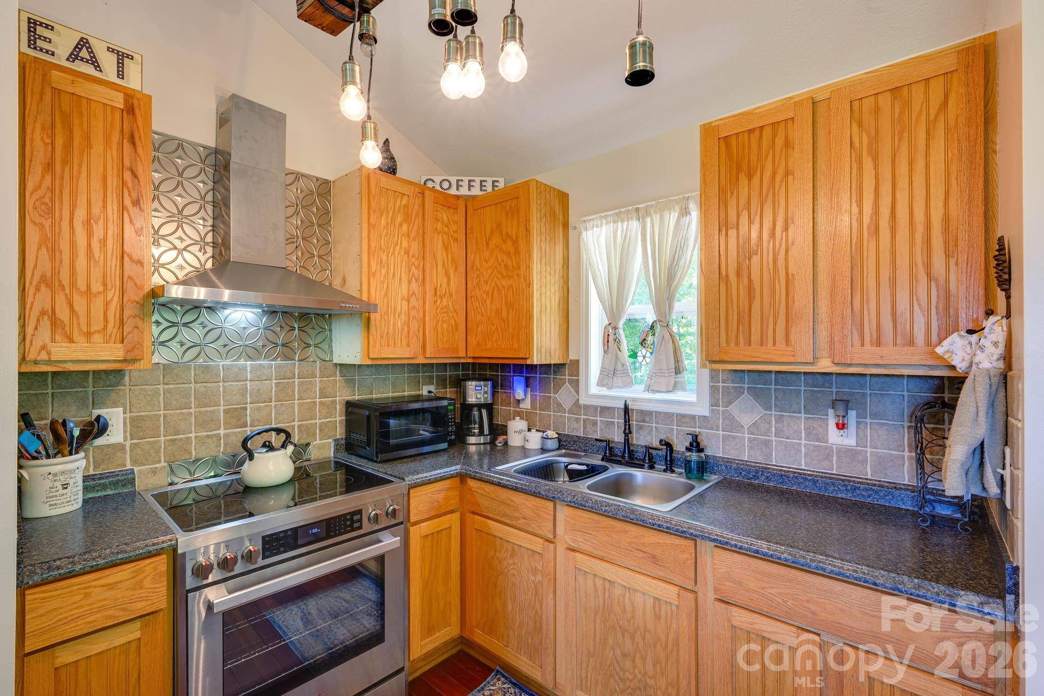 419 Travelers Rest Lane