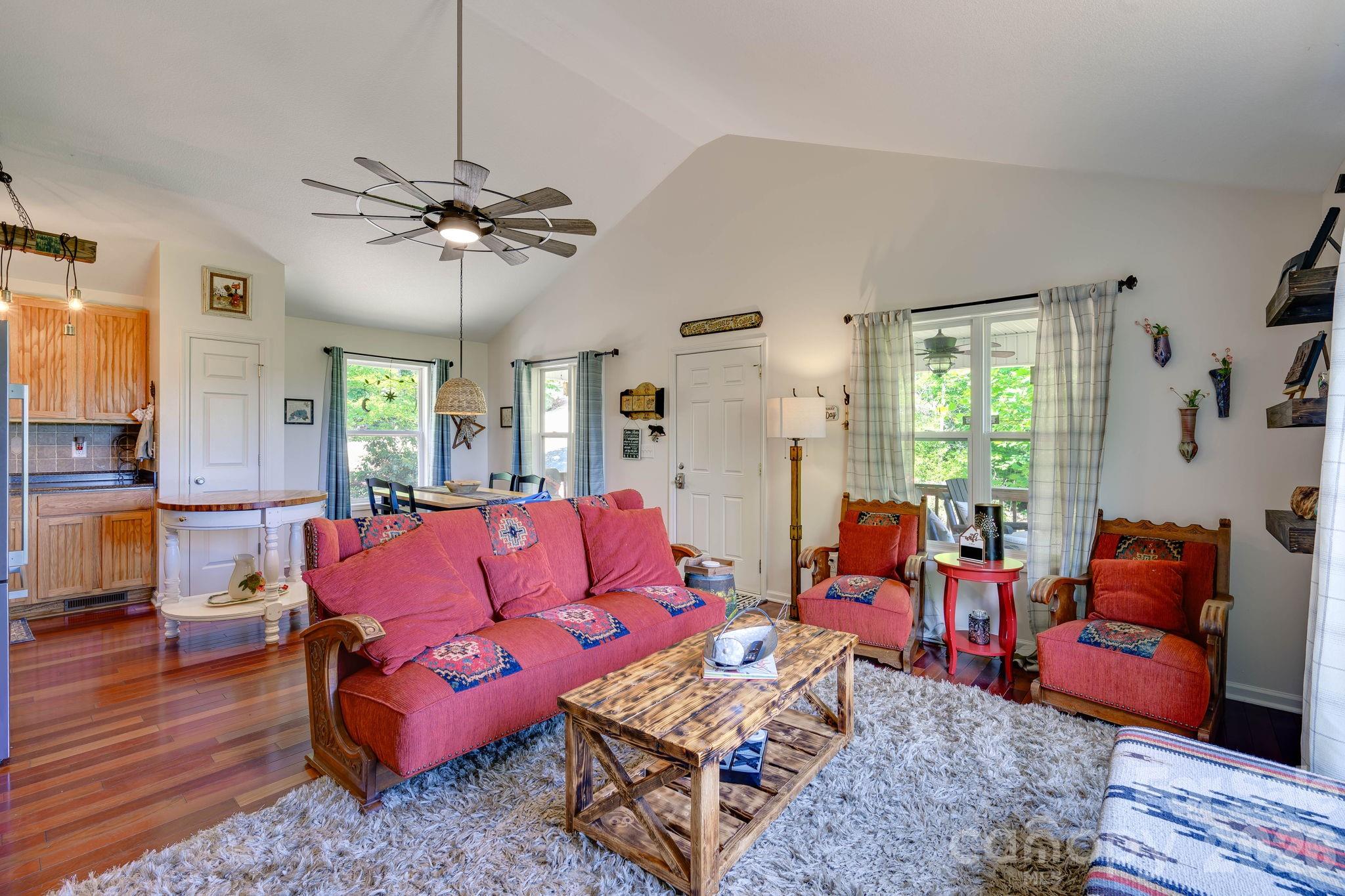 419 Travelers Rest Lane