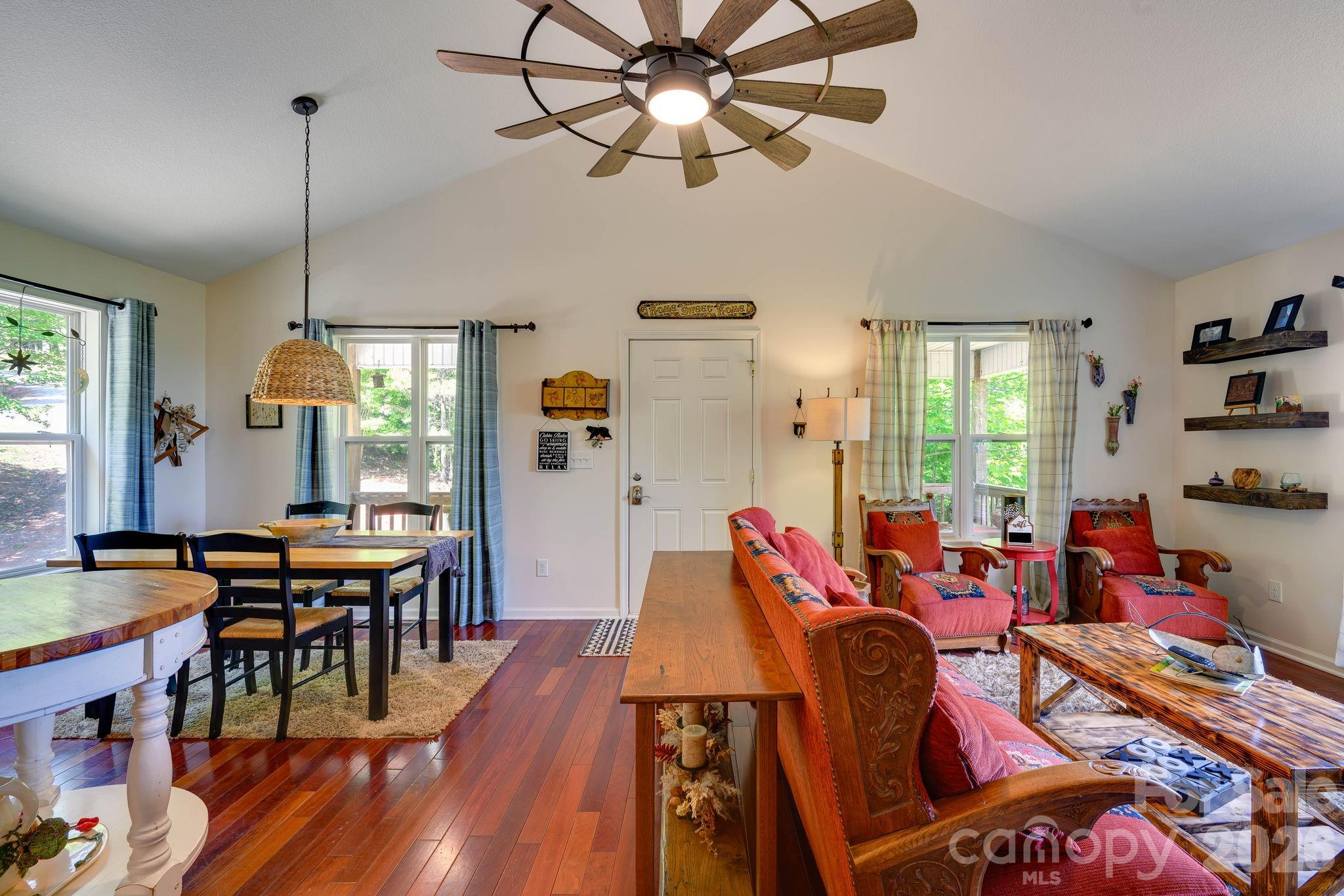 419 Travelers Rest Lane