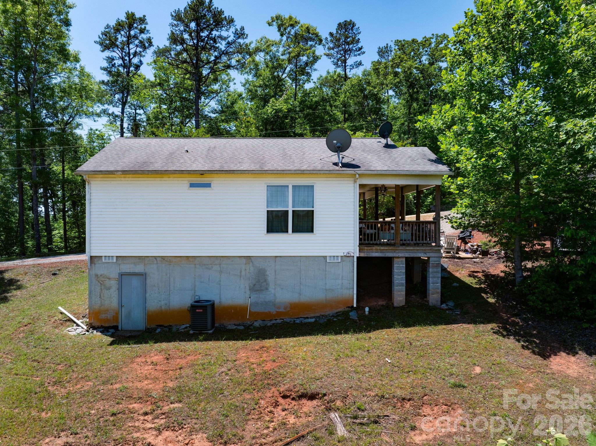 419 Travelers Rest Lane