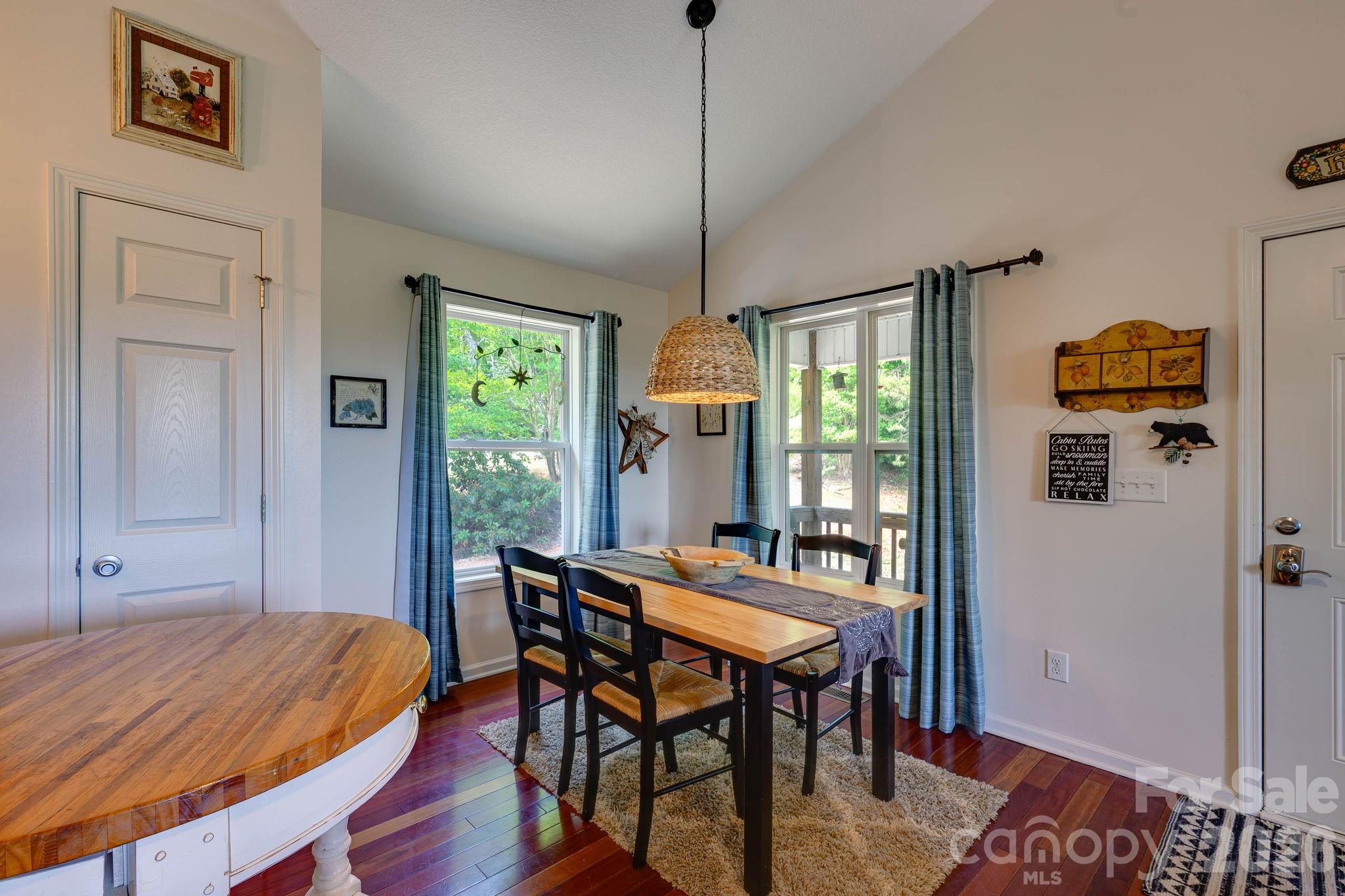 419 Travelers Rest Lane