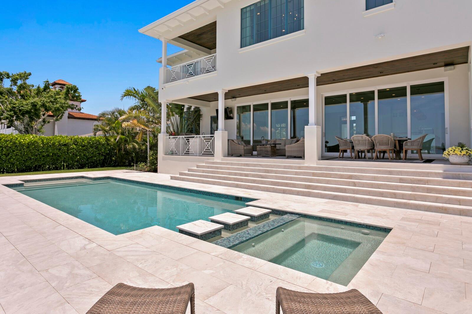 5110 W LONGFELLOW AVE