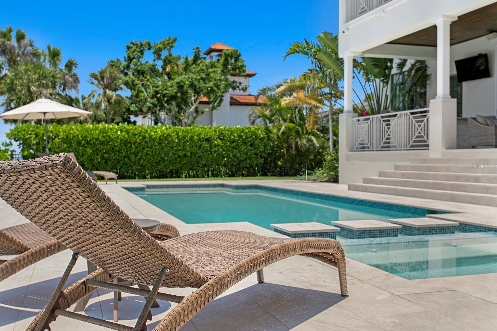 5110 W LONGFELLOW AVE